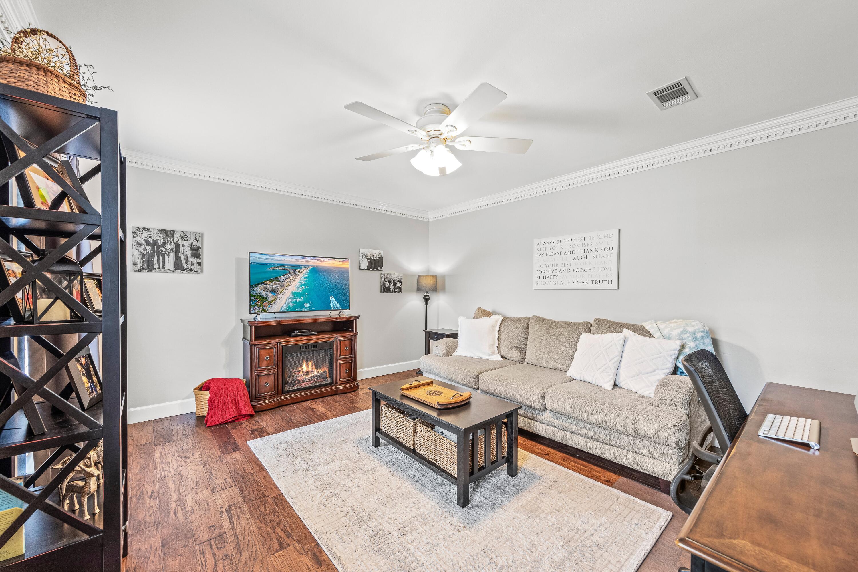 ROCKY BAYOU COUNTRY CLUB ESTATES 4 - Residential