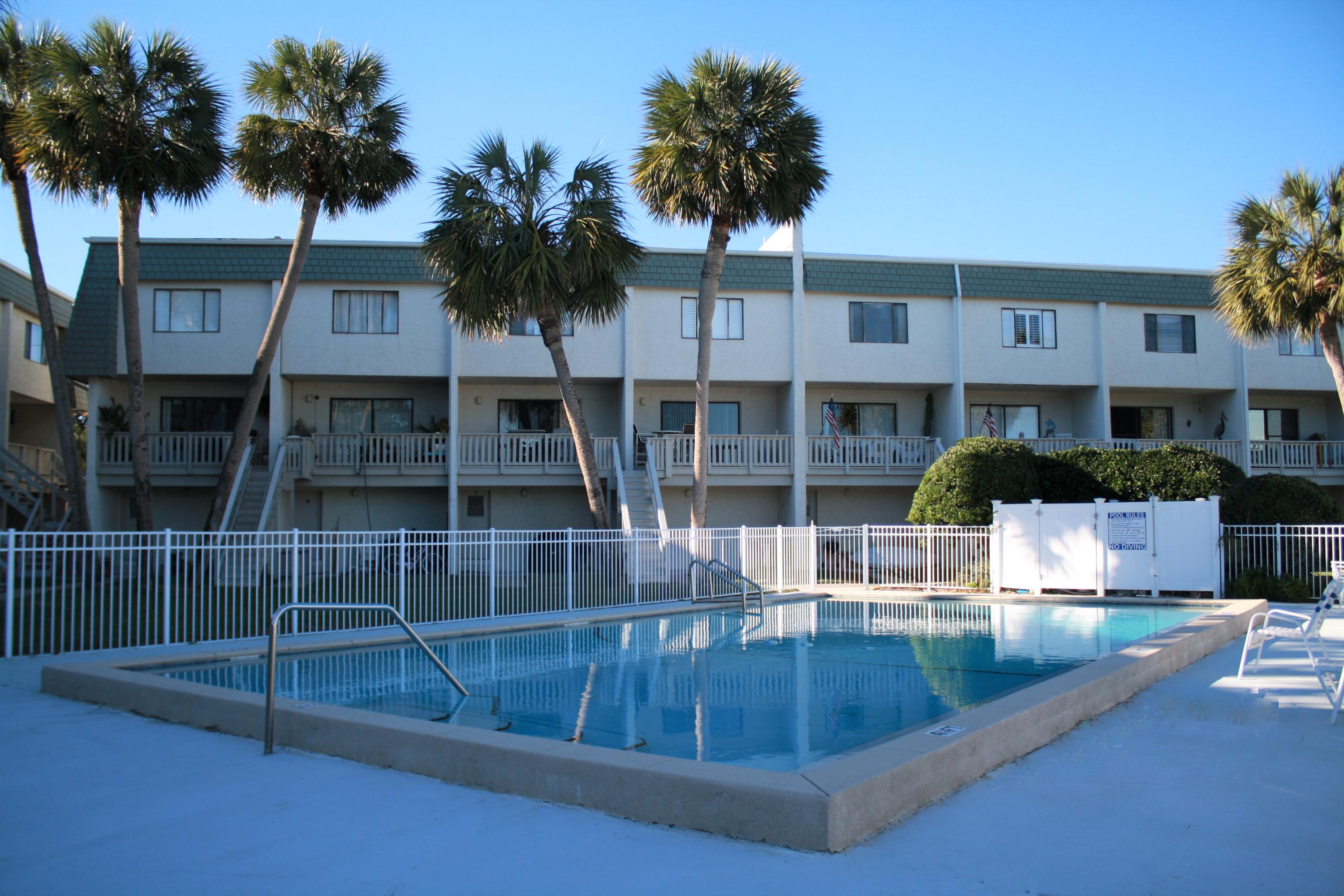 ISLA BLANCA T/H - Residential