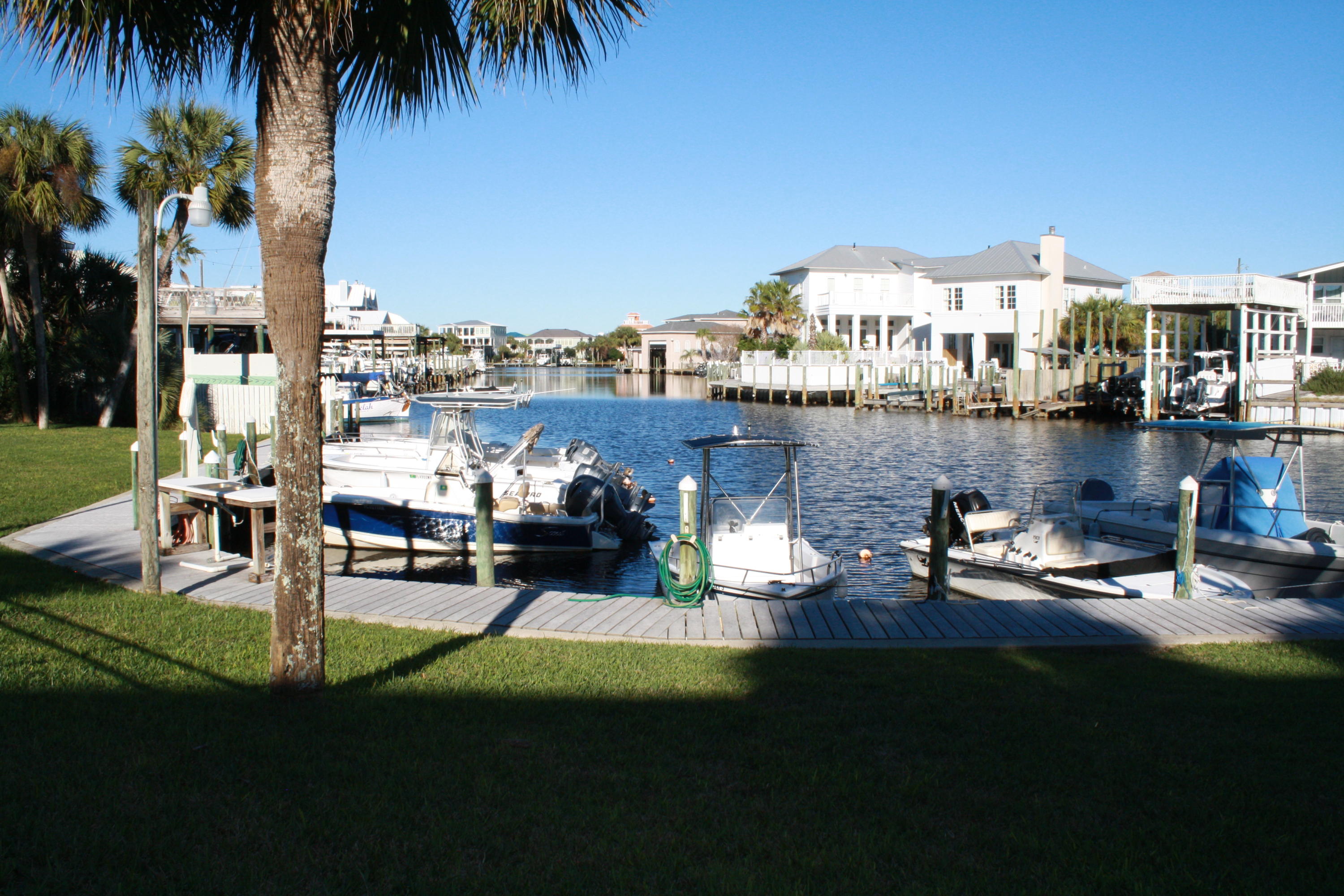 ISLA BLANCA T/H - Residential