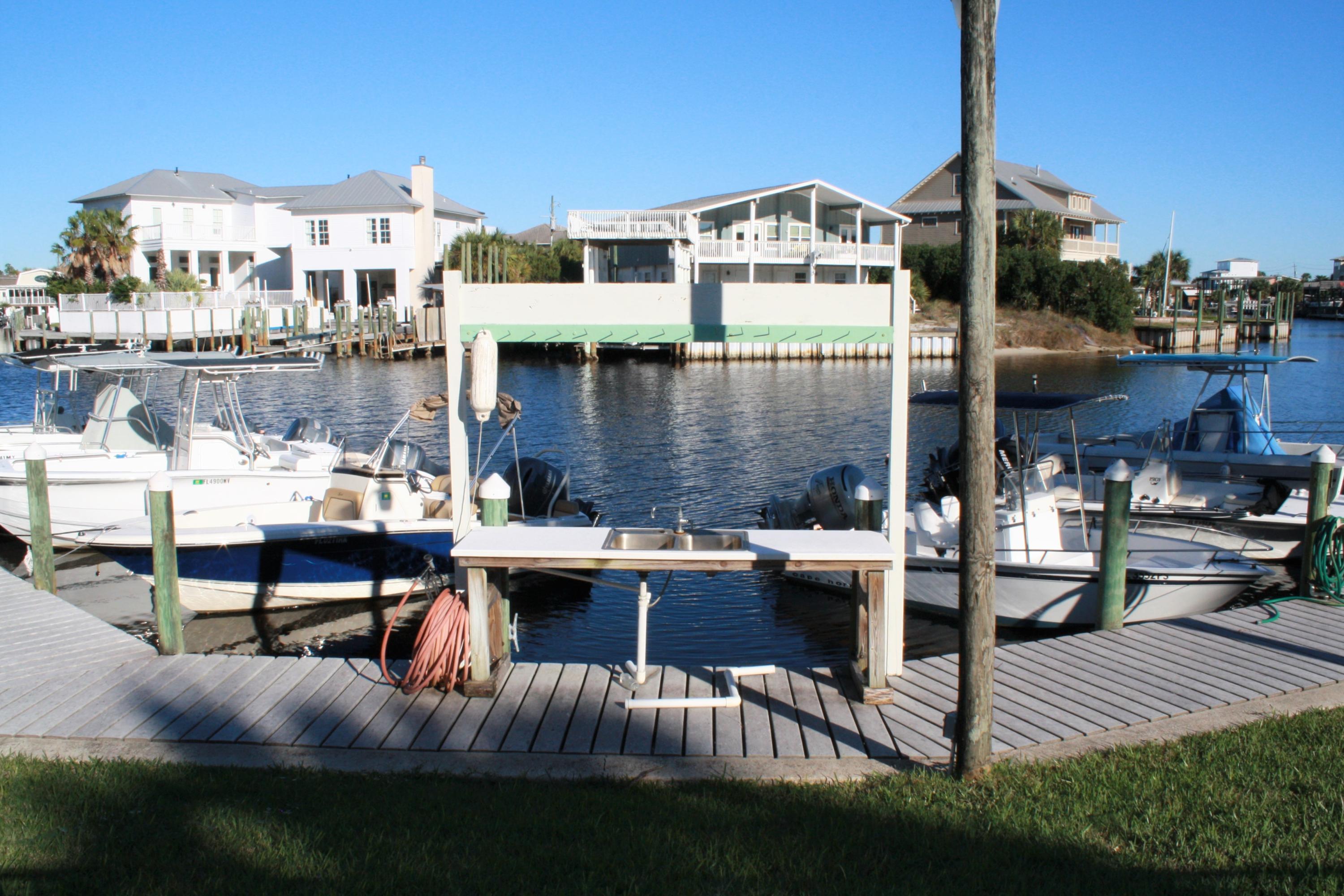 ISLA BLANCA T/H - Residential