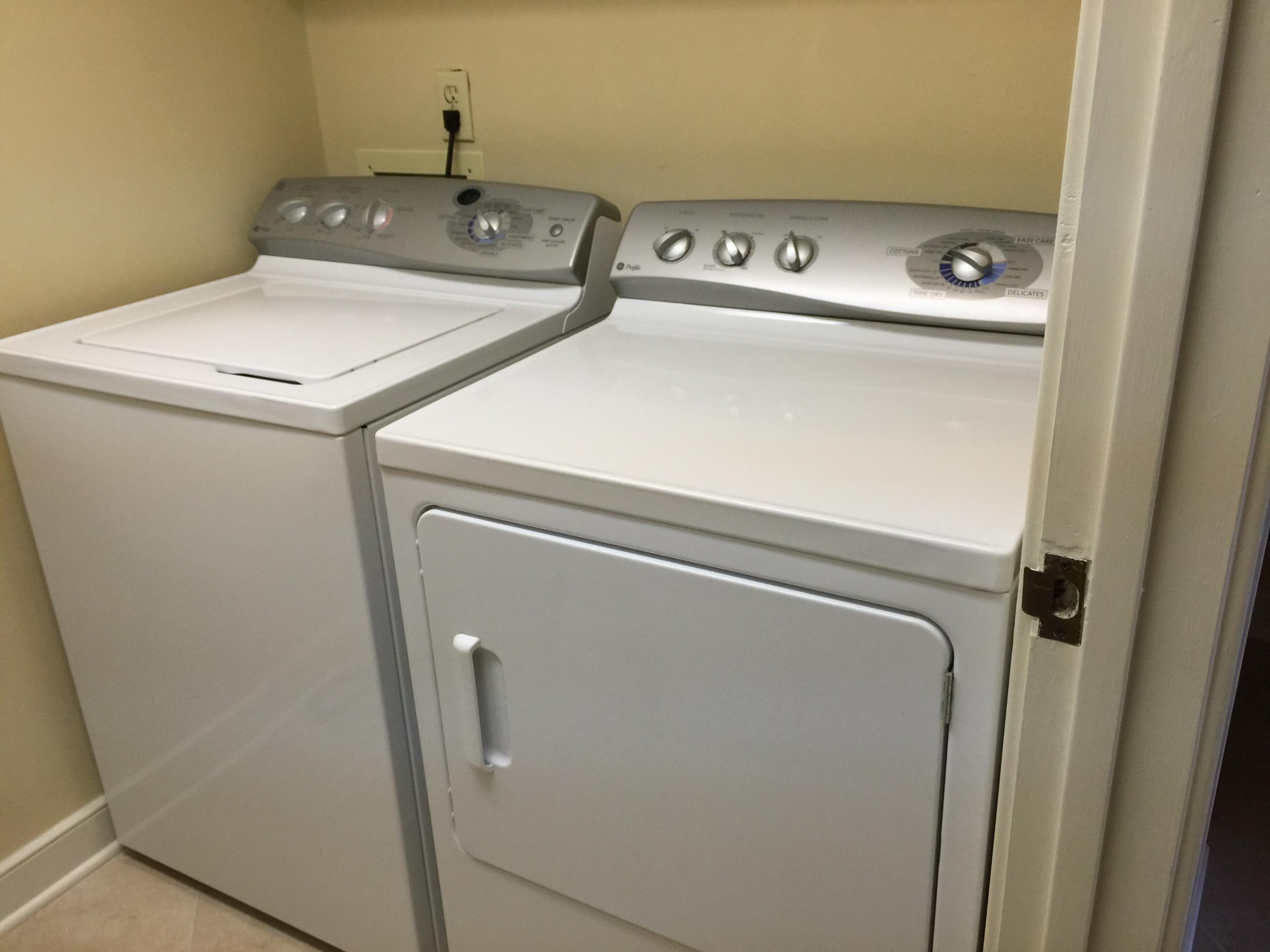 200 WEST - Residential