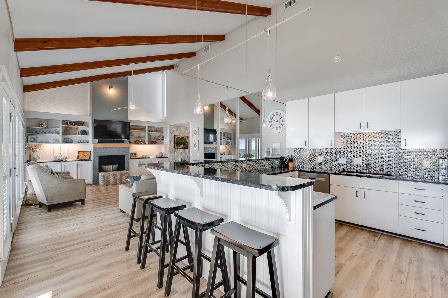 TREASURE ISLAND - Residential