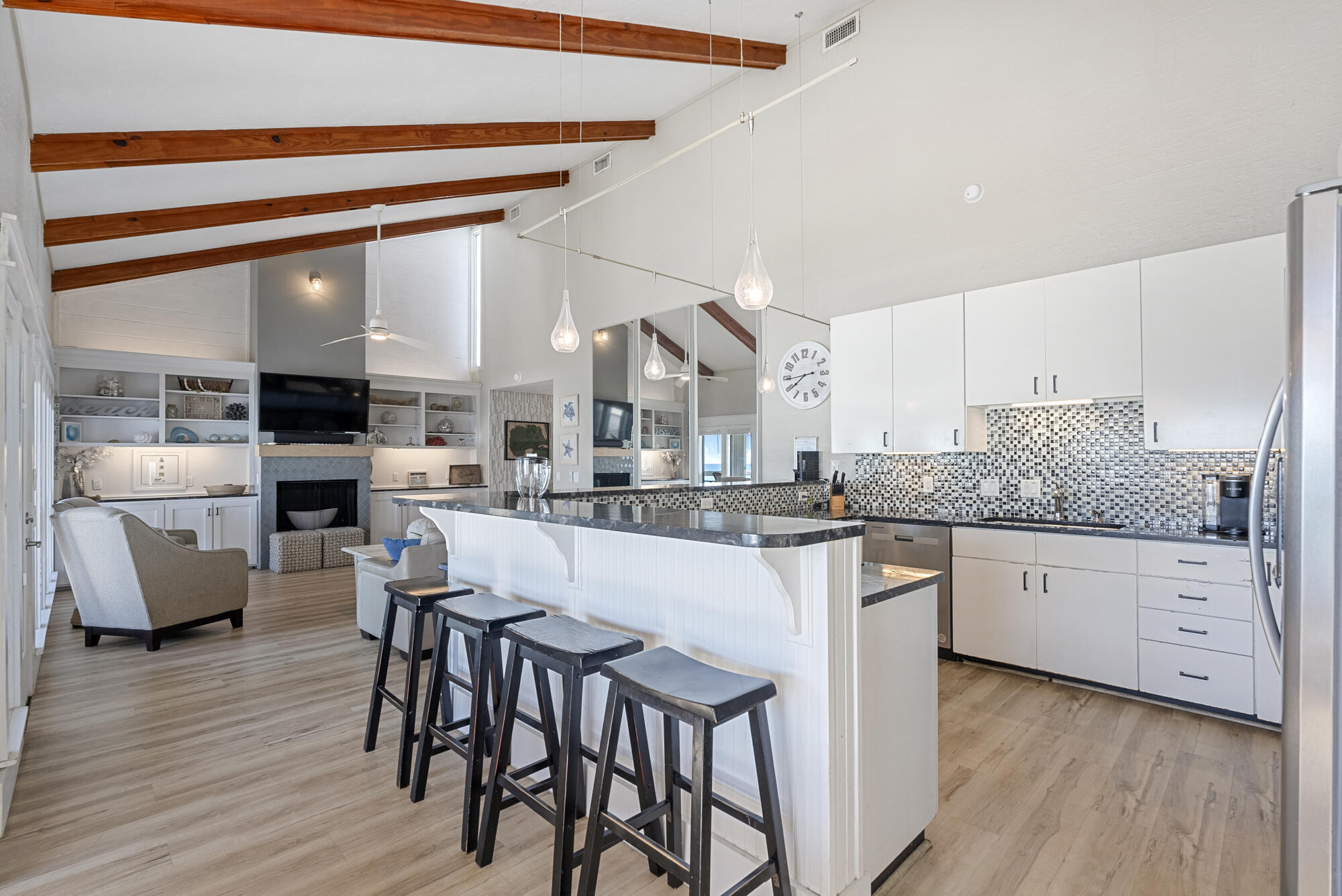 TREASURE ISLAND - Residential