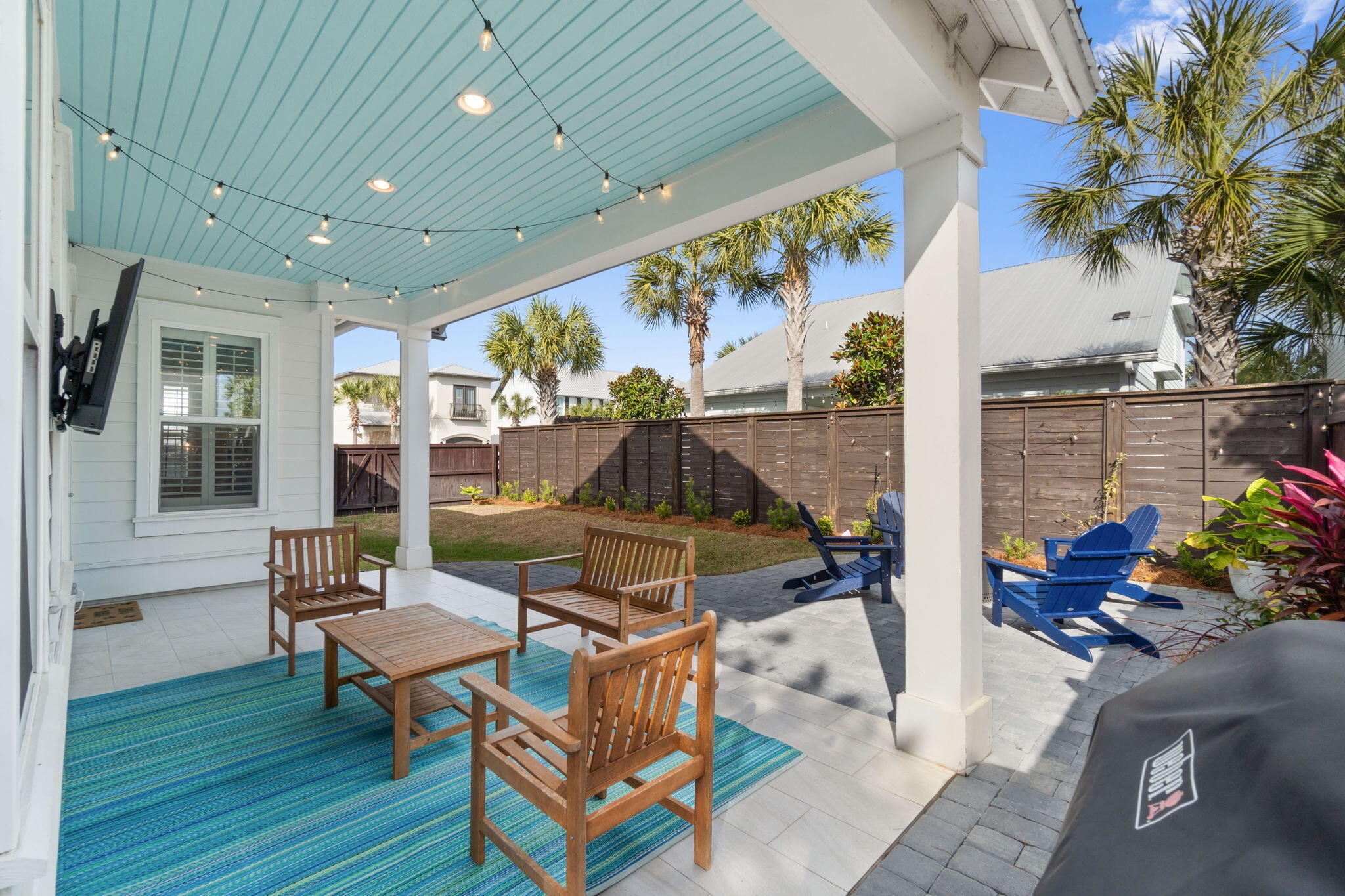 FRANGISTA BEACH 2ND ADDN - Residential