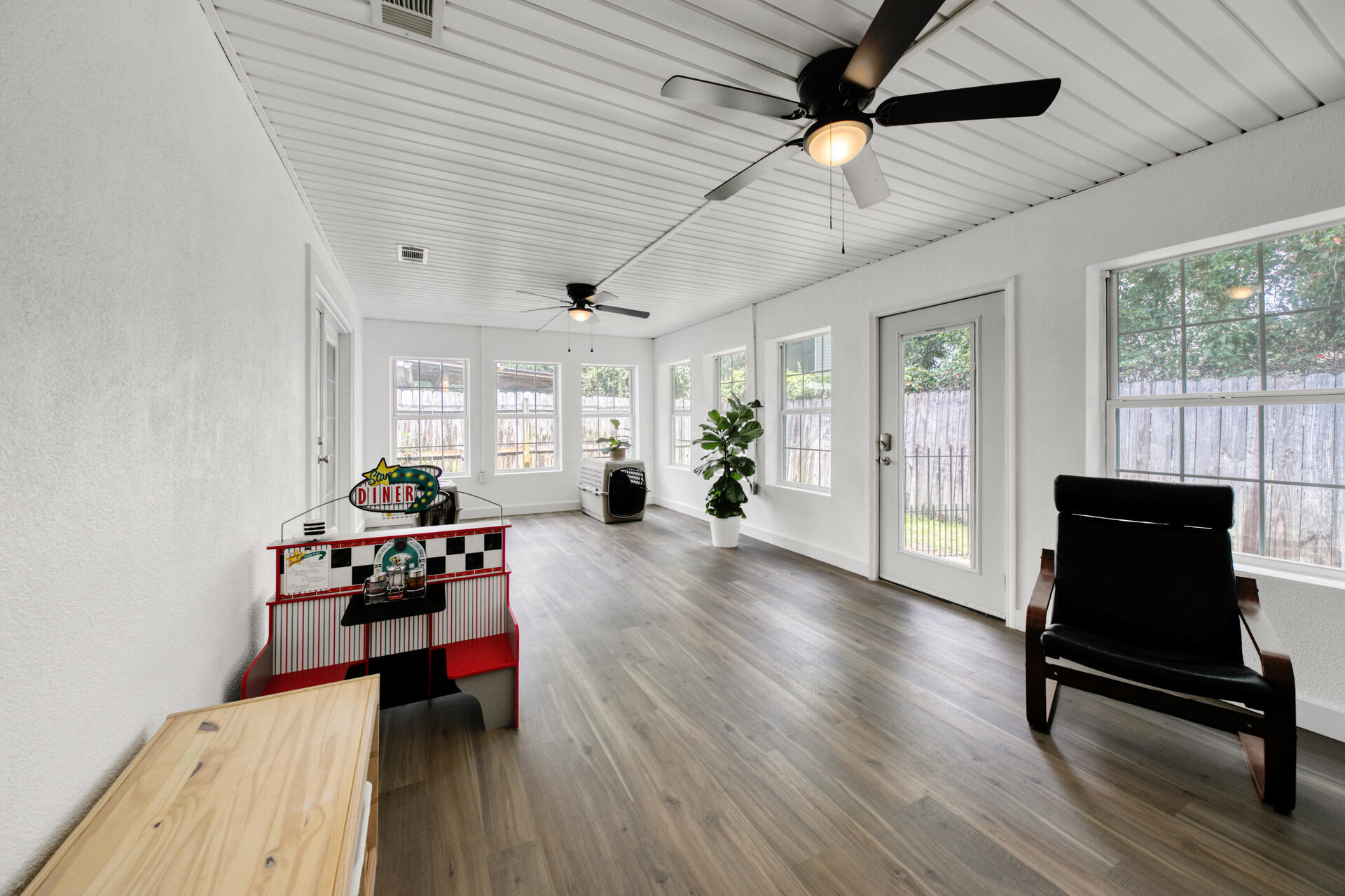 SUMMER PLACE - Residential