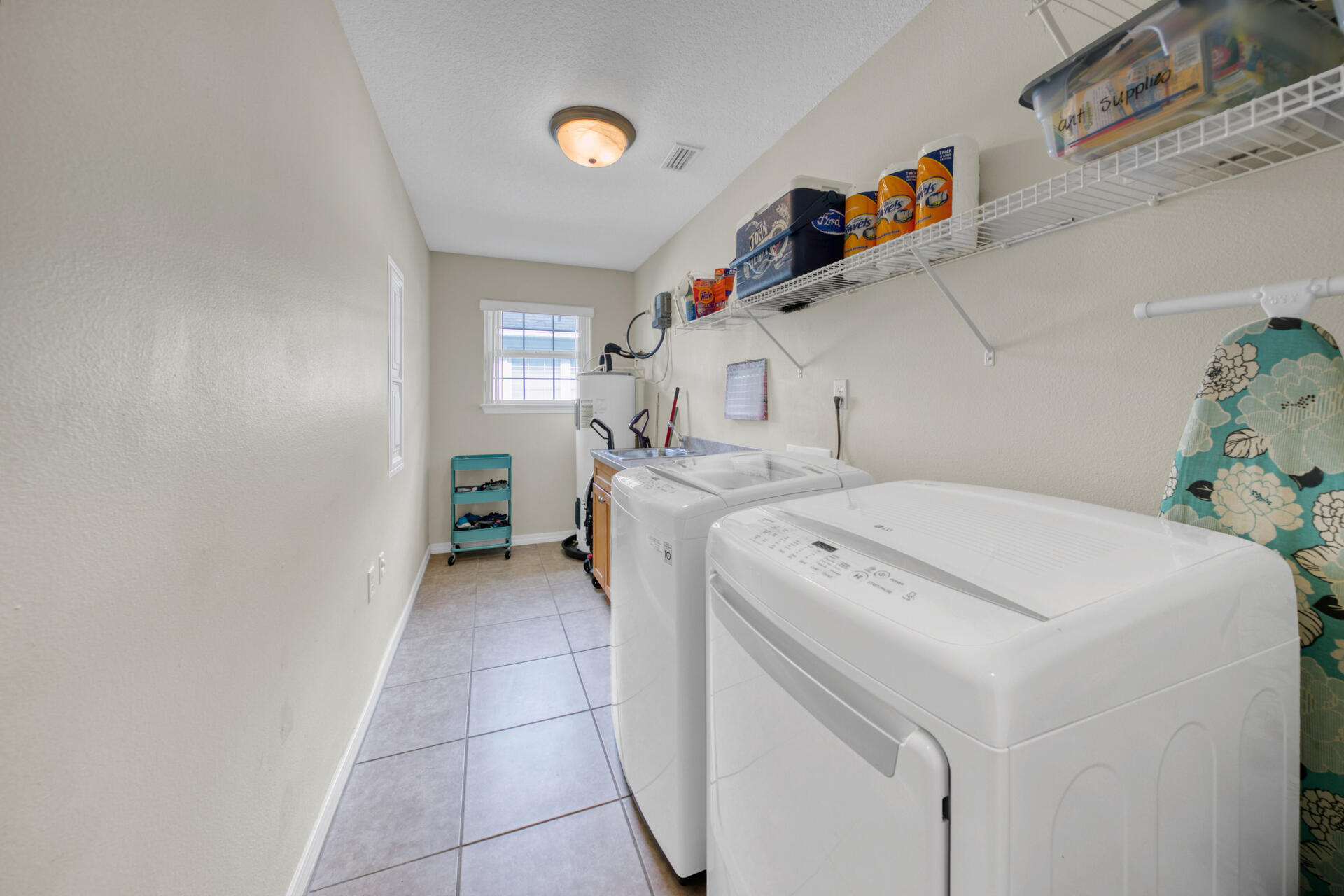 SUMMER PLACE - Residential