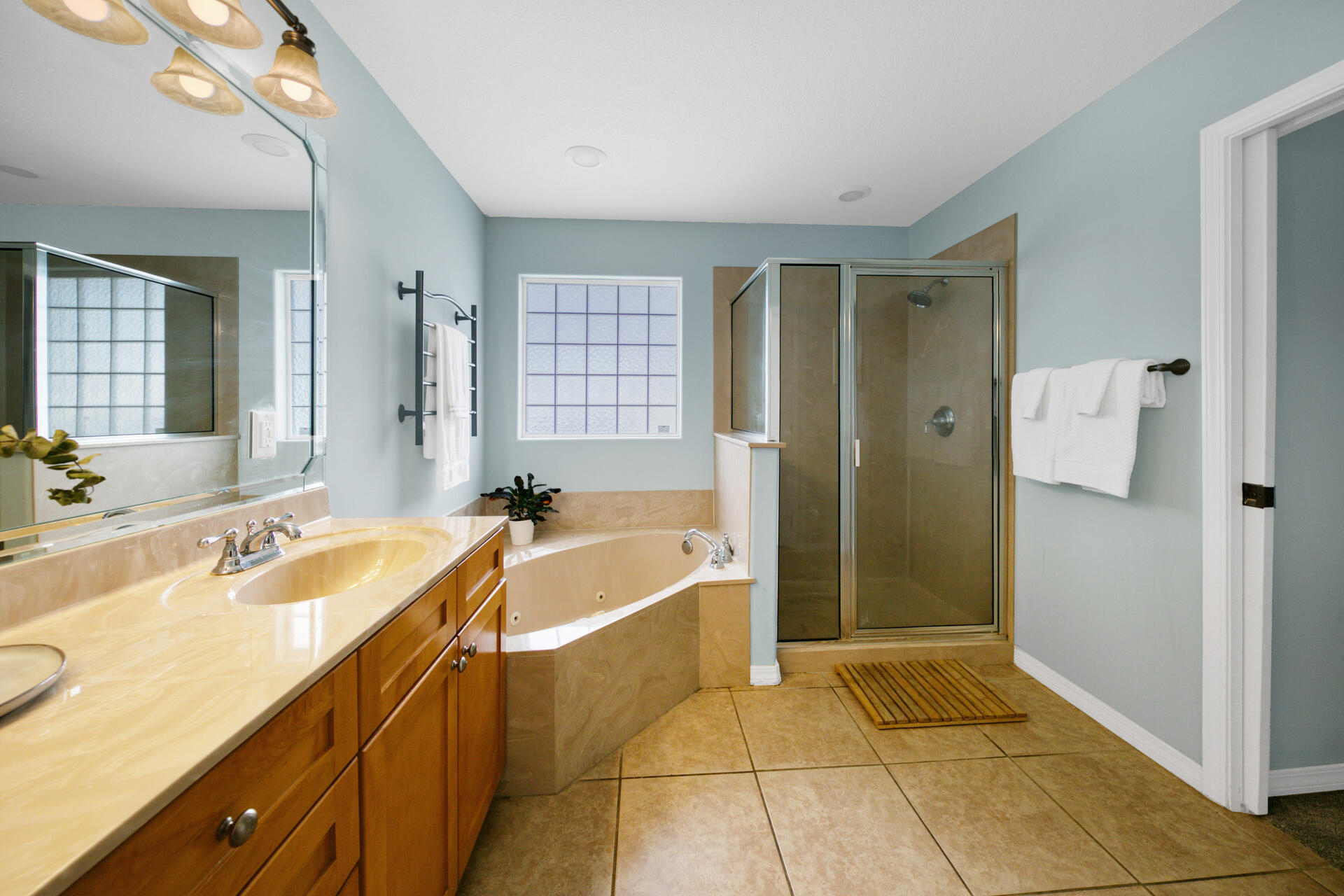 SUMMER PLACE - Residential