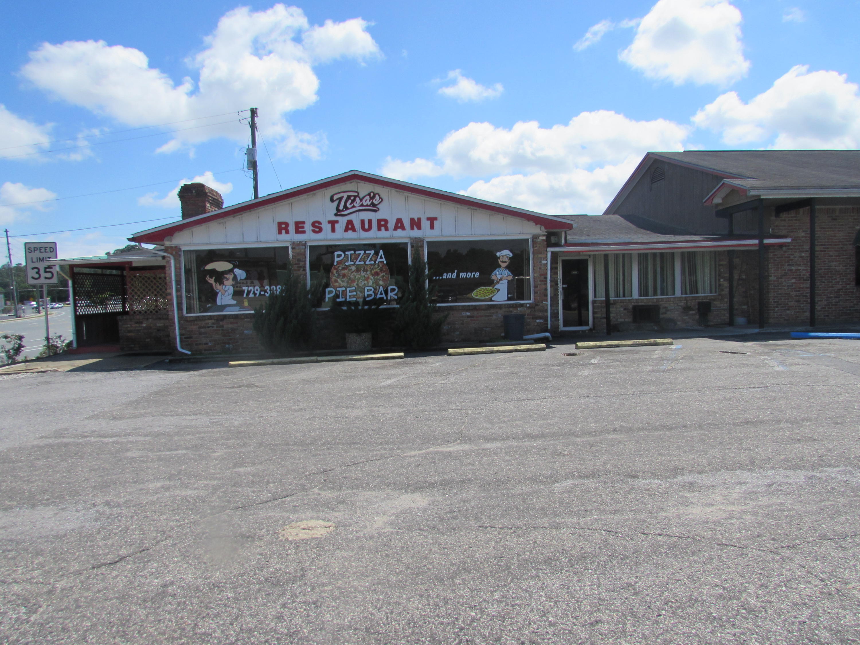 PRIME NICEVILLE LOCATION WITH LOTS OF HWY 20 FRONTAGE! Perfect place to develop new business.