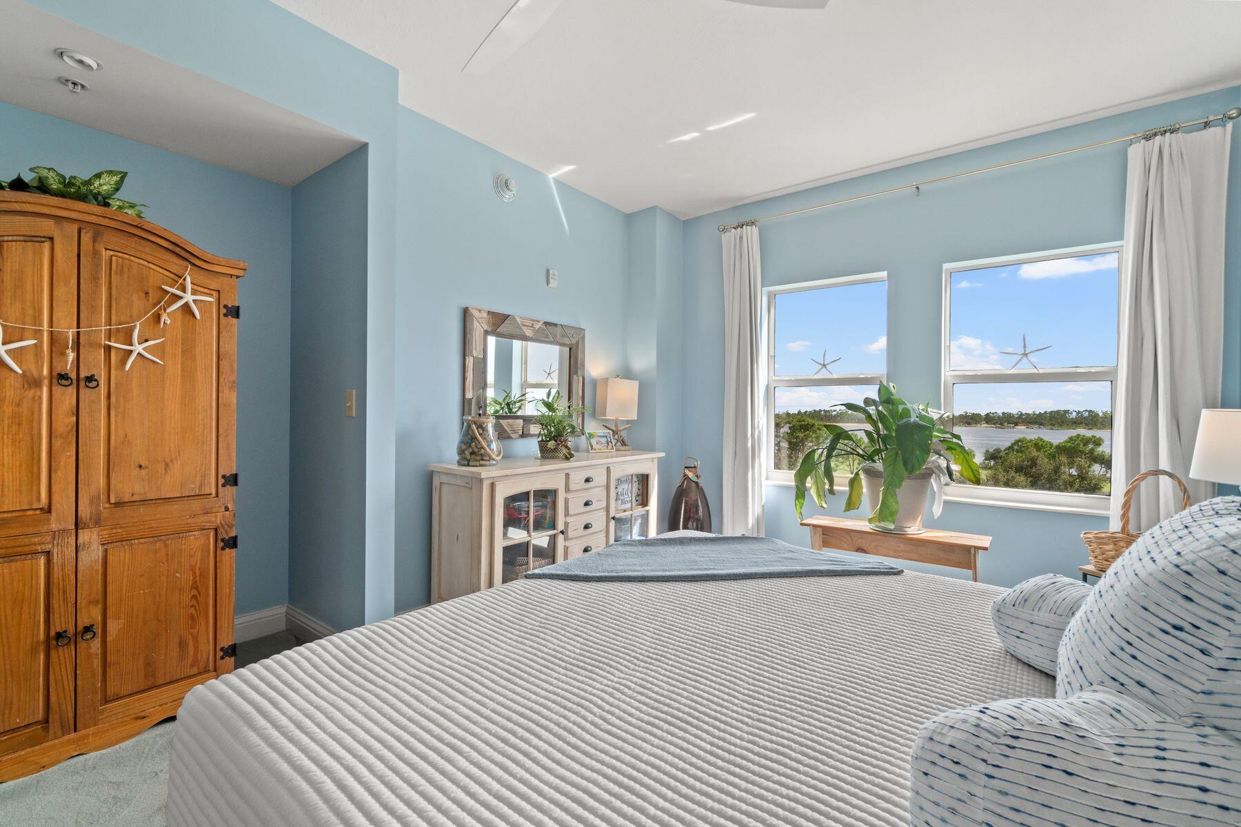 BAY POINT GRAND RESIDENCES CONDO - Residential