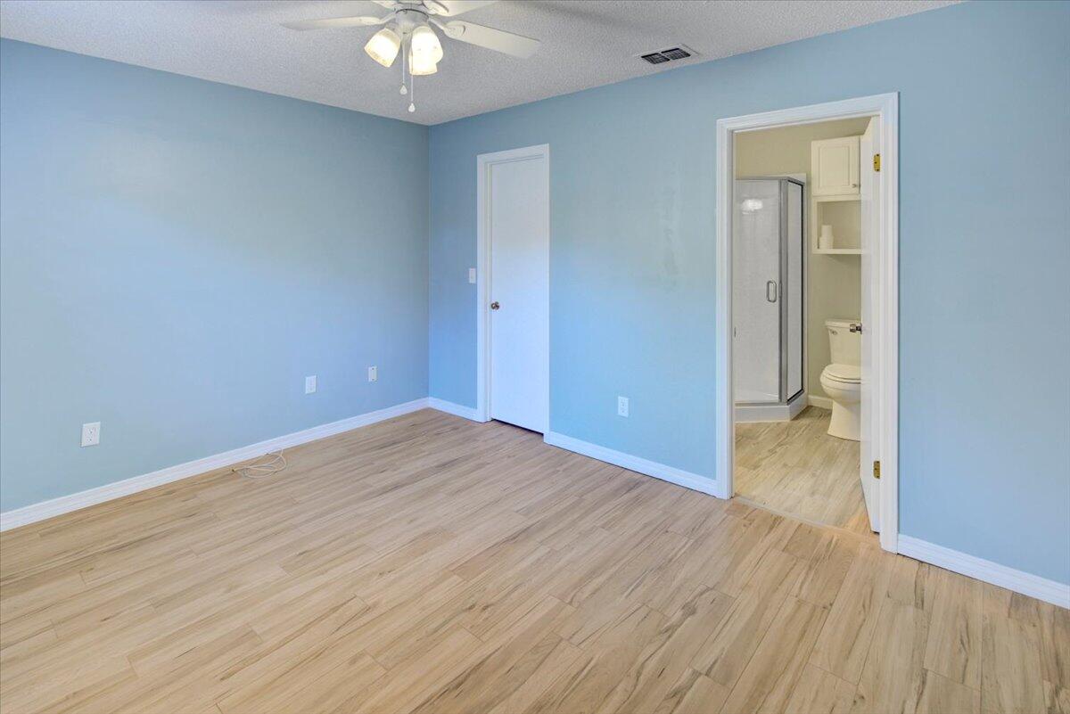 HIDDEN COVE T/H - Residential