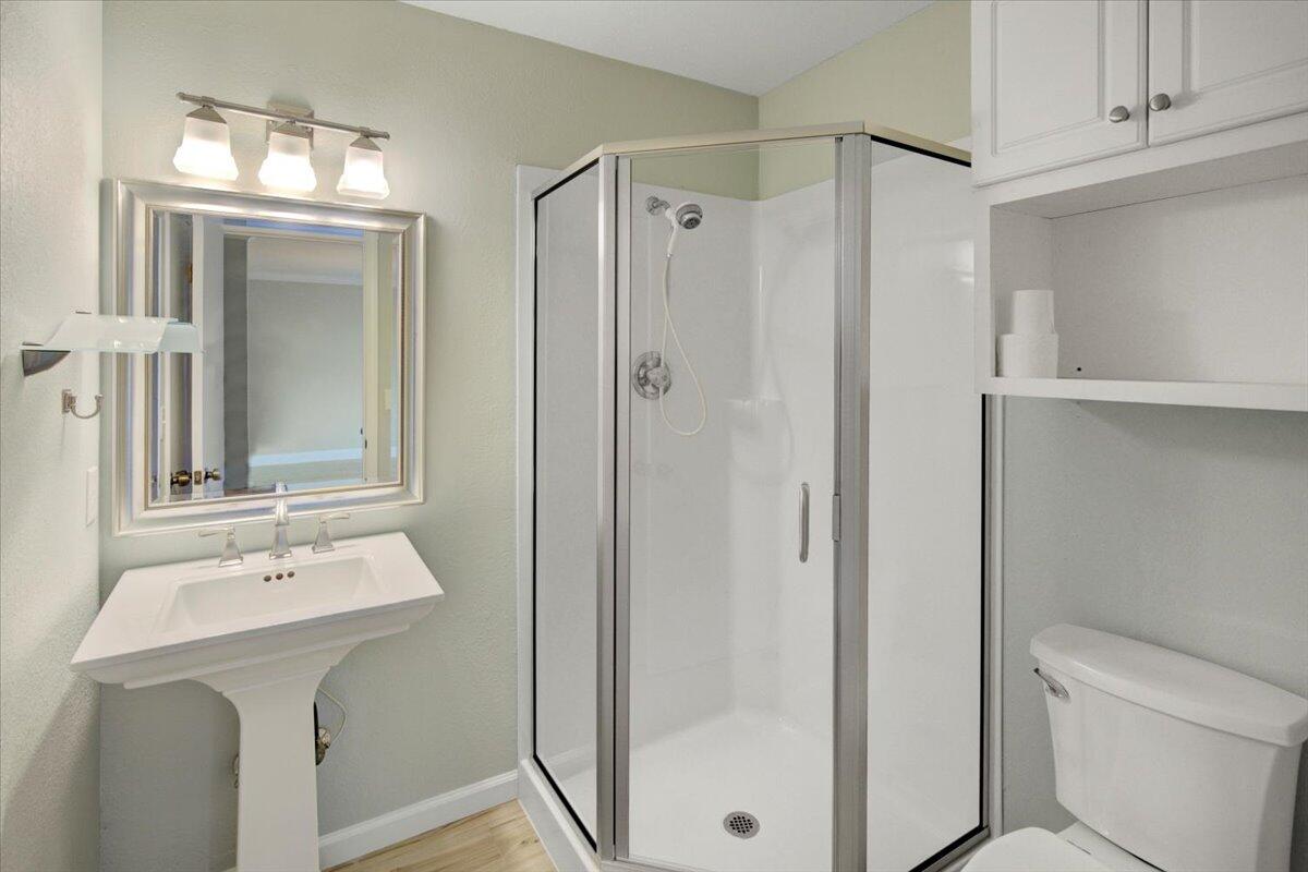 HIDDEN COVE T/H - Residential