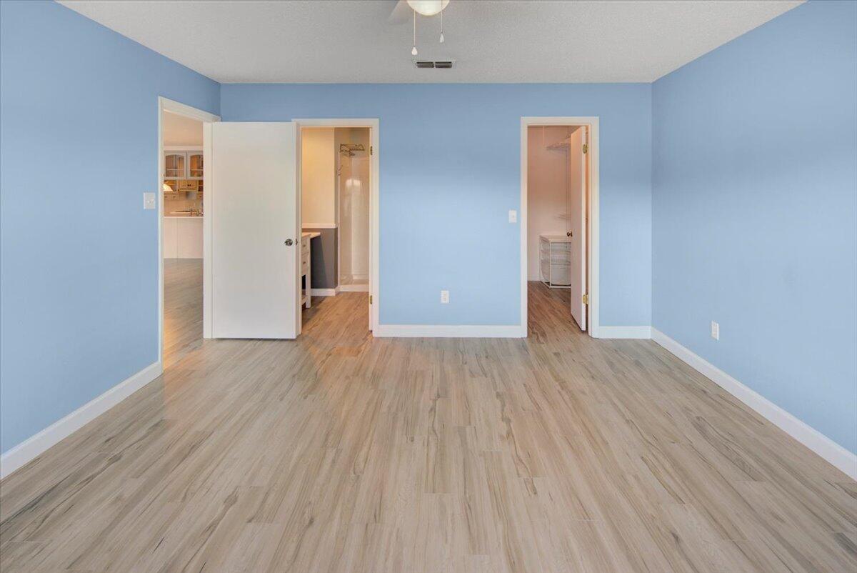 HIDDEN COVE T/H - Residential