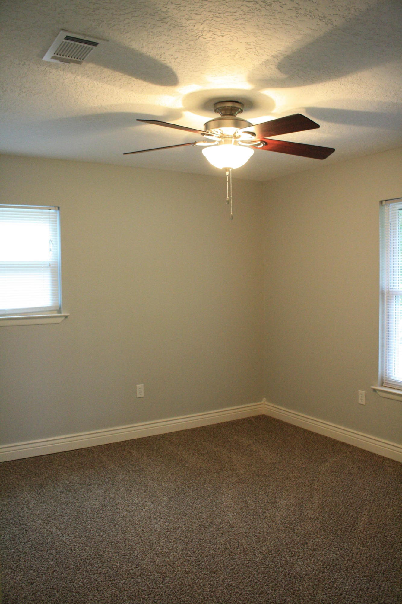 PINEWOOD ESTATES - Residential