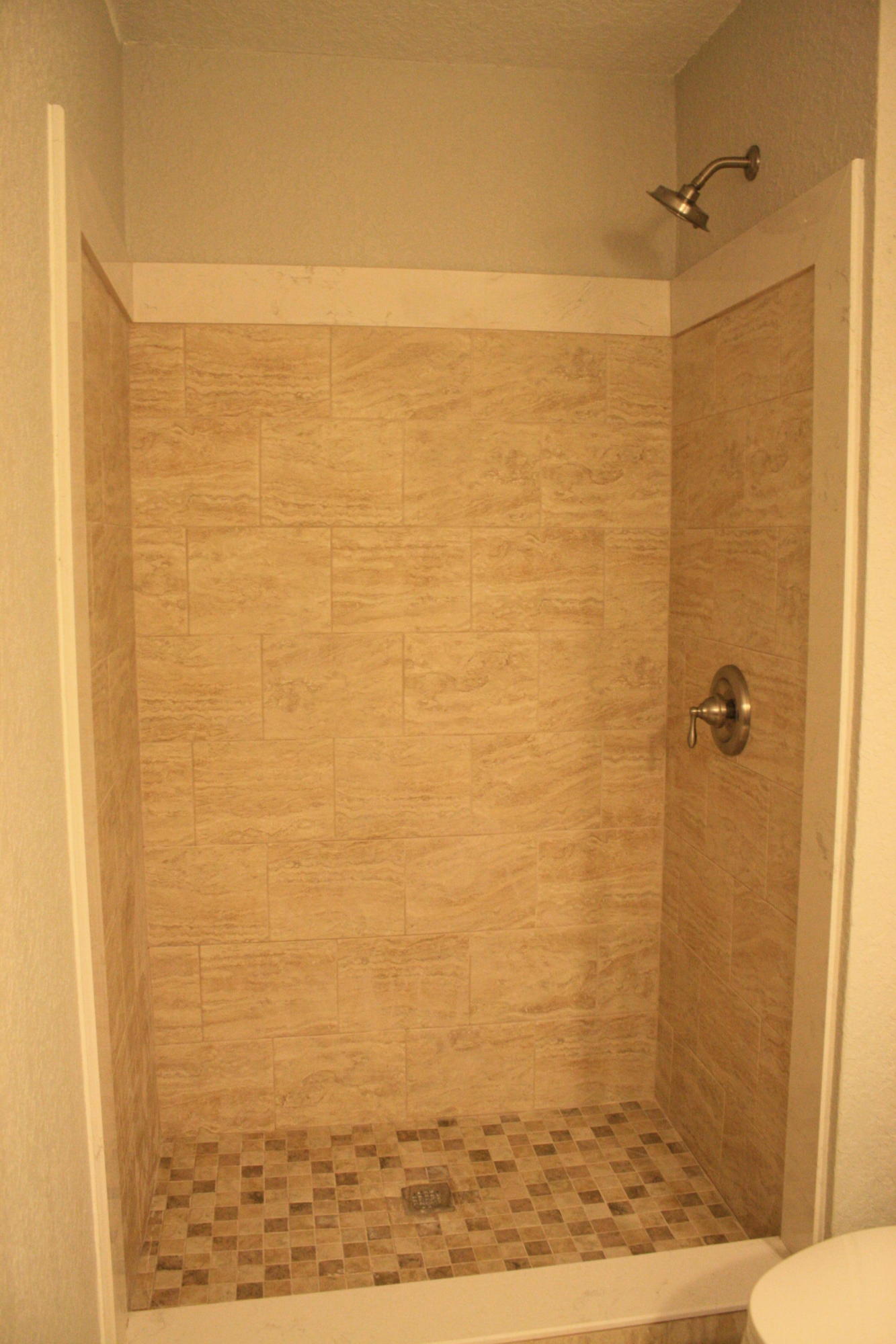 PINEWOOD ESTATES - Residential