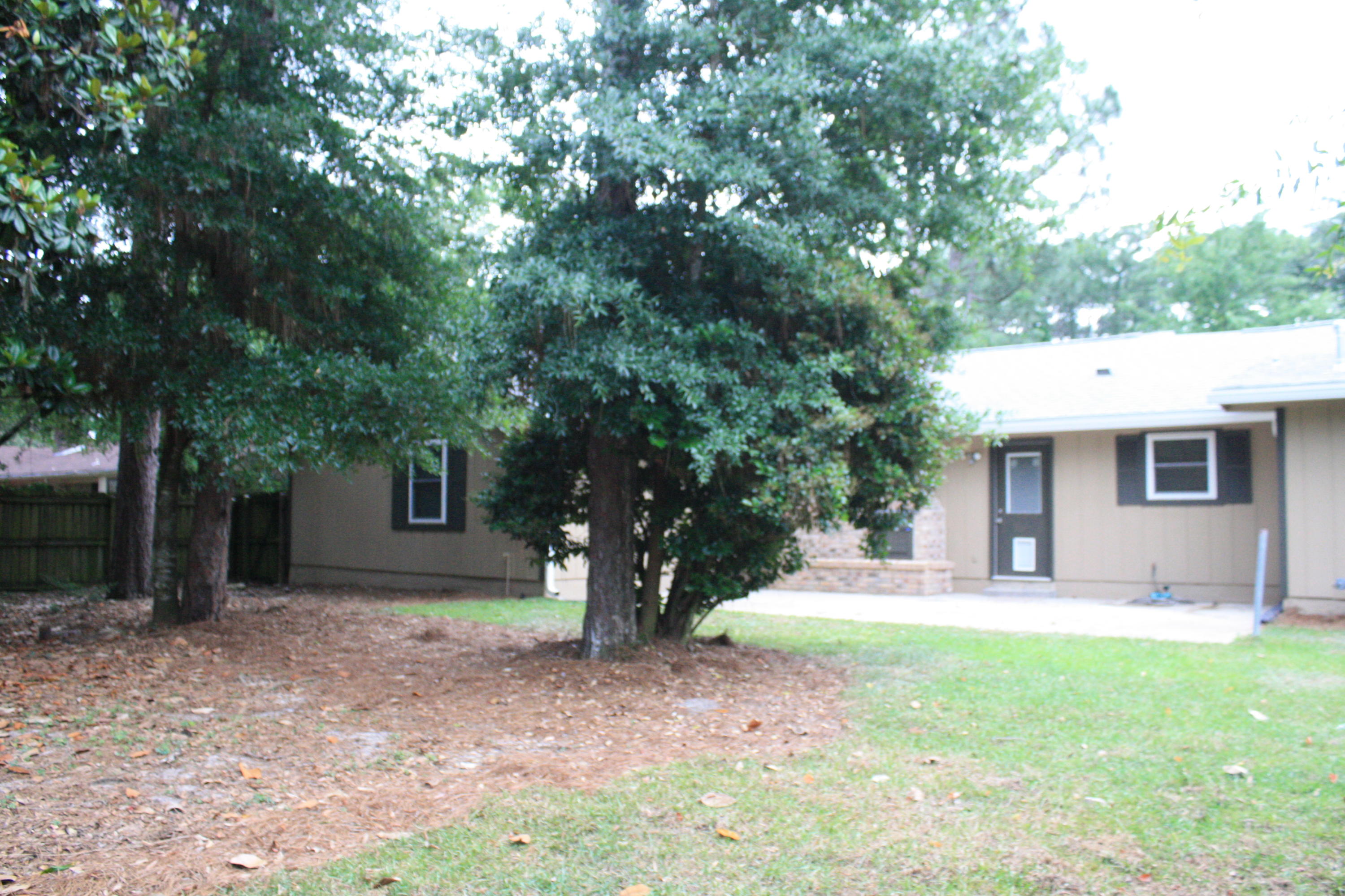 PINEWOOD ESTATES - Residential