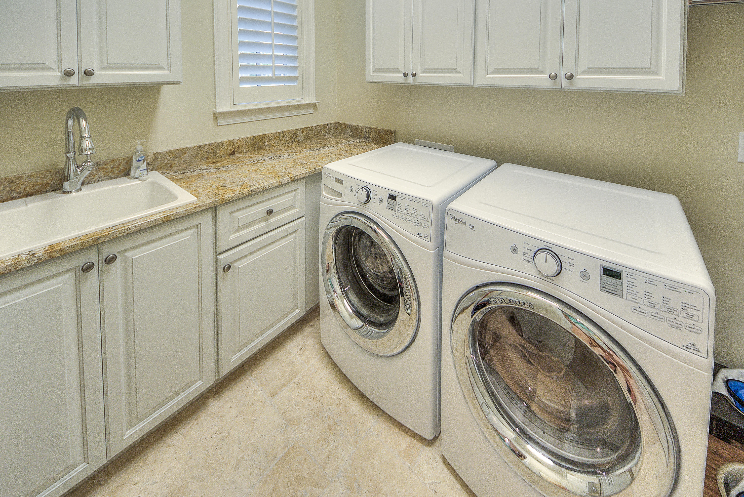 Burnt Pine - Residential