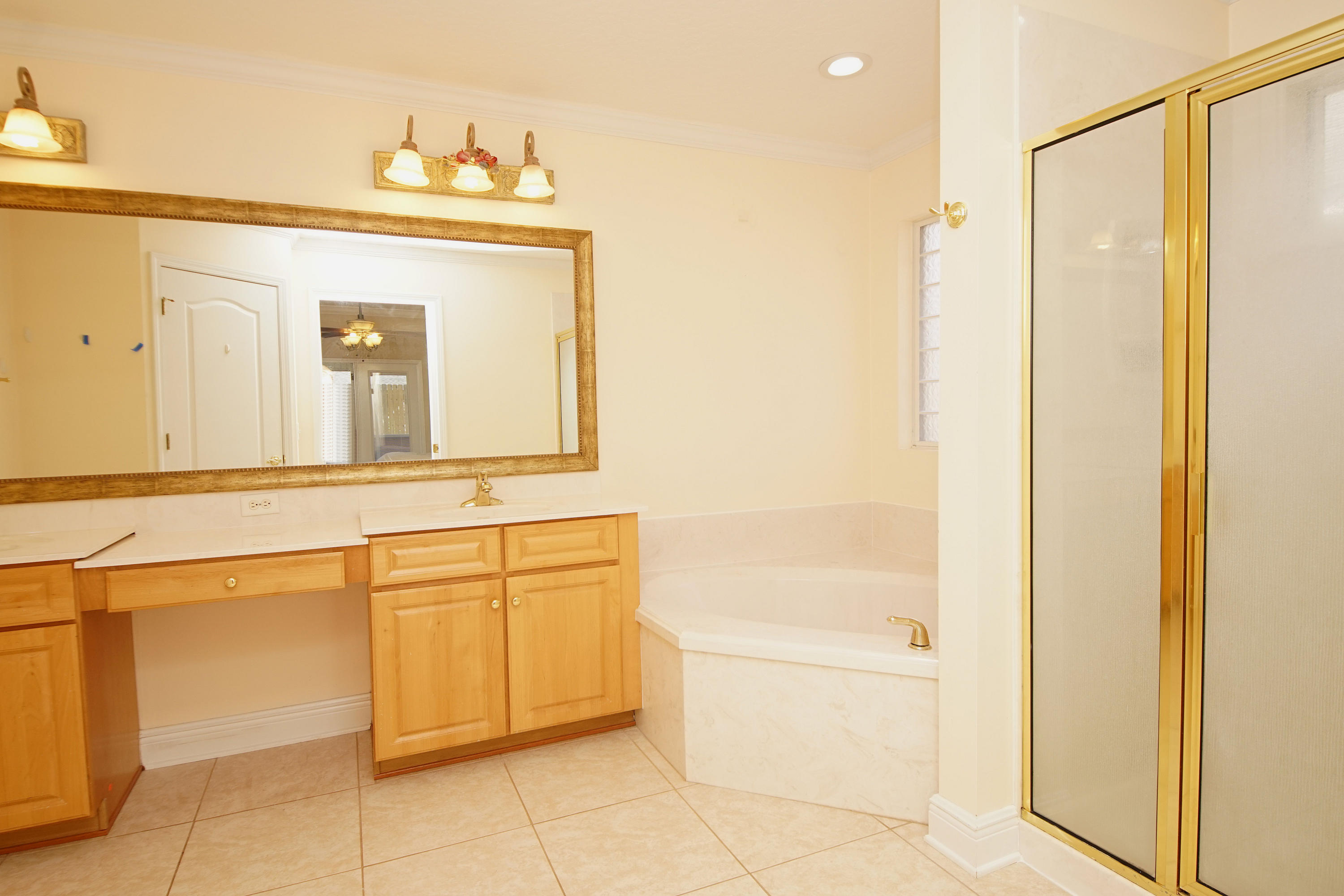 BRIDGEPORT COLONY - Residential