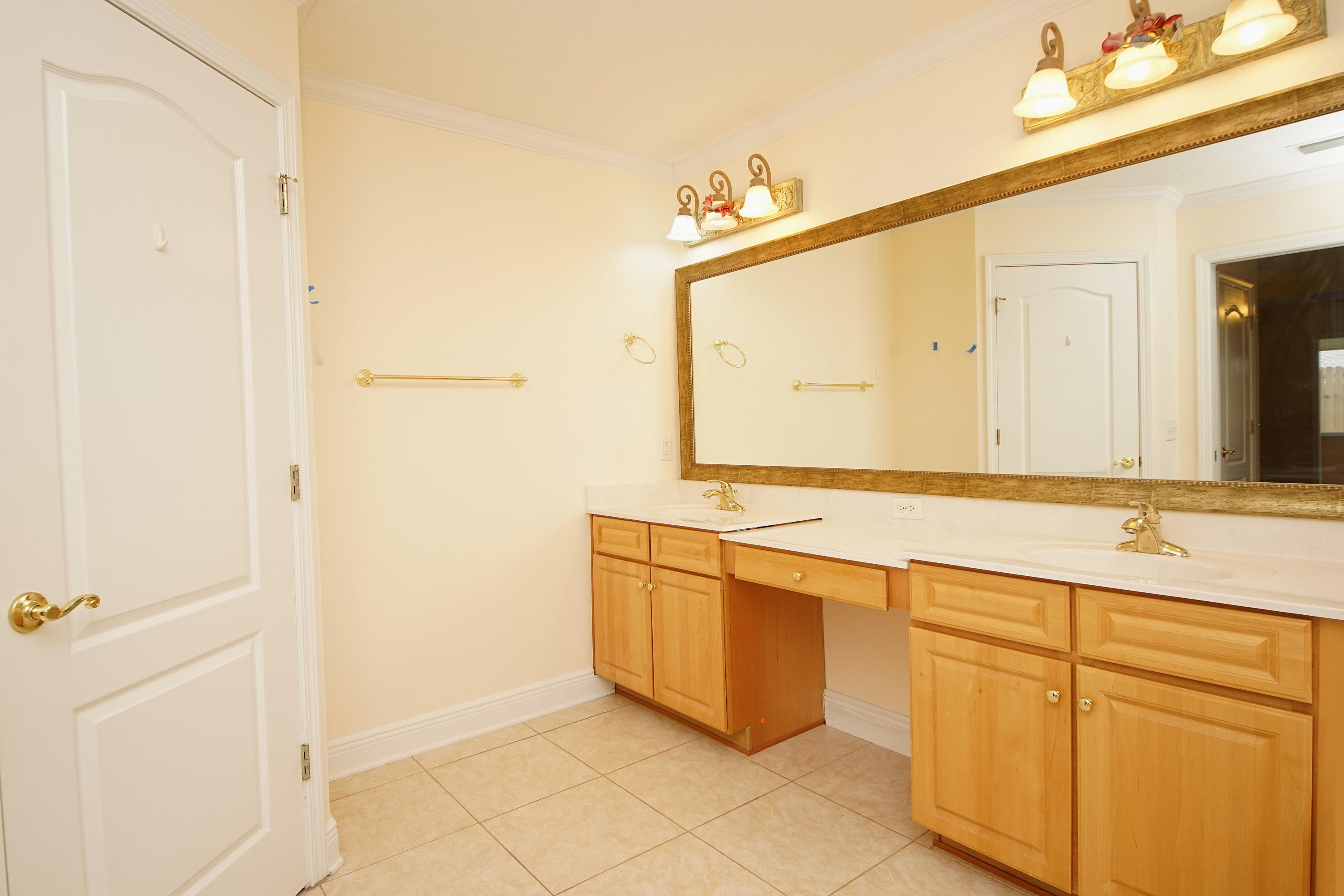 BRIDGEPORT COLONY - Residential