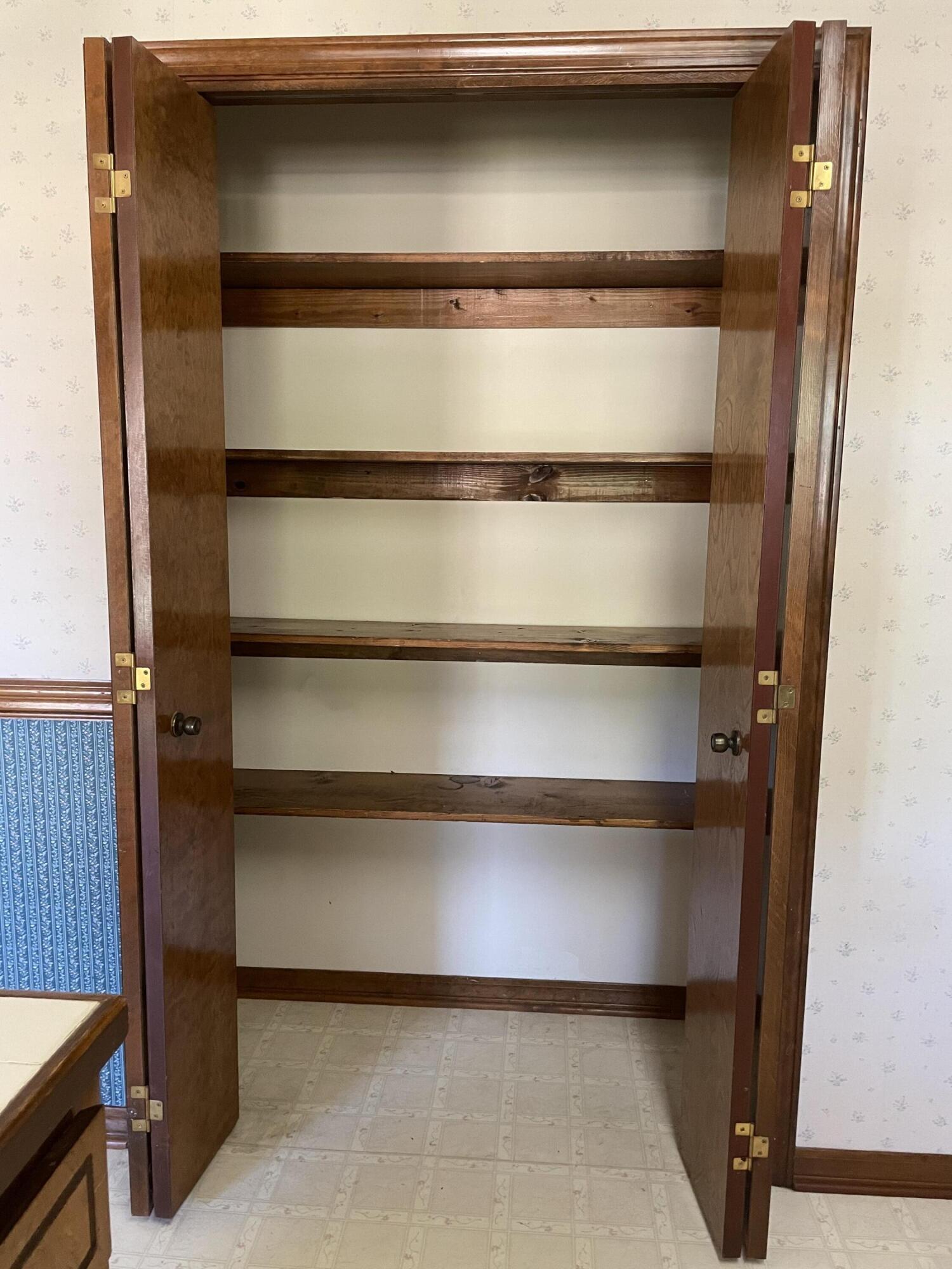 VALPARAISO PINECREST 5 - Residential