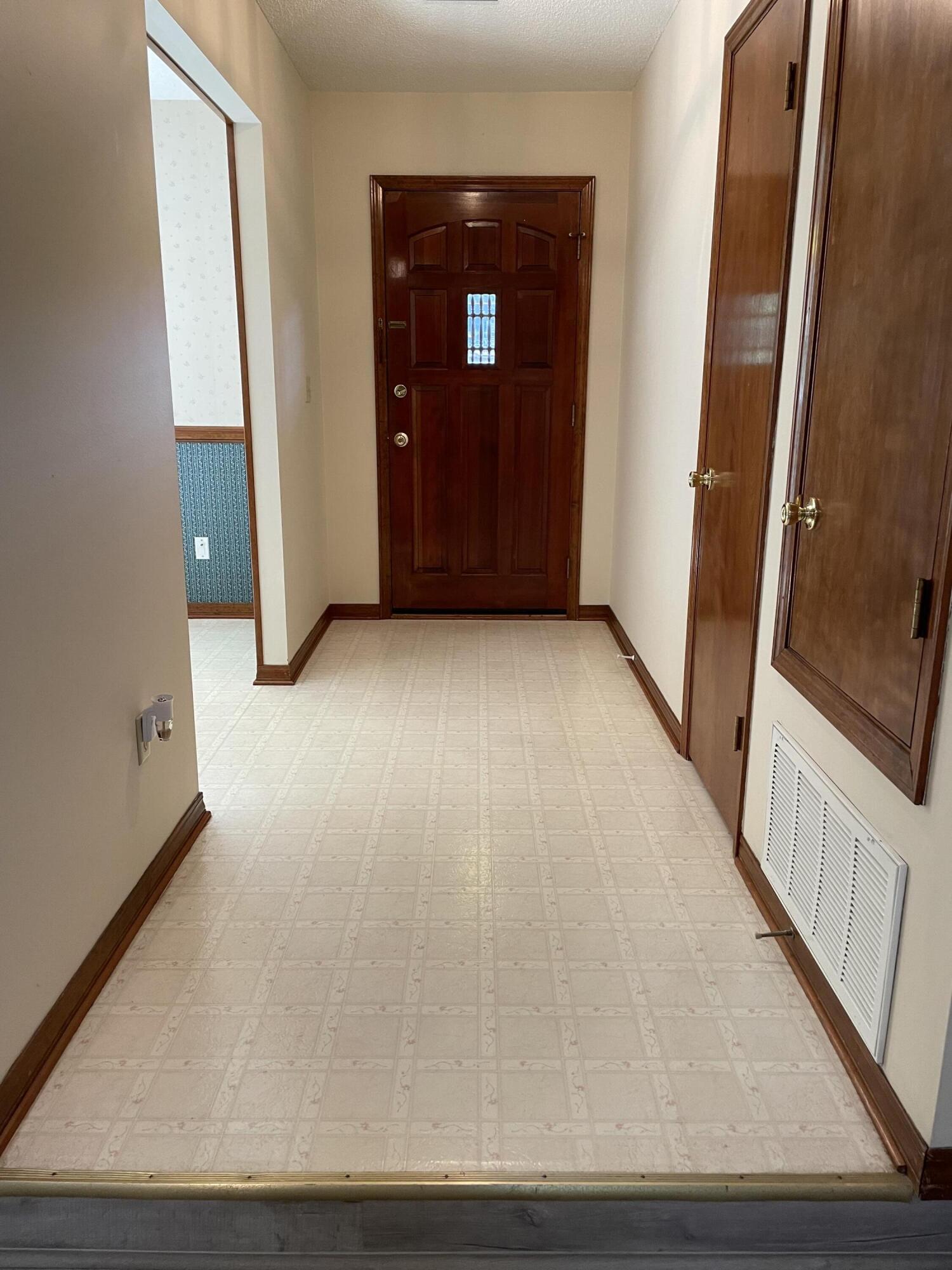 VALPARAISO PINECREST 5 - Residential