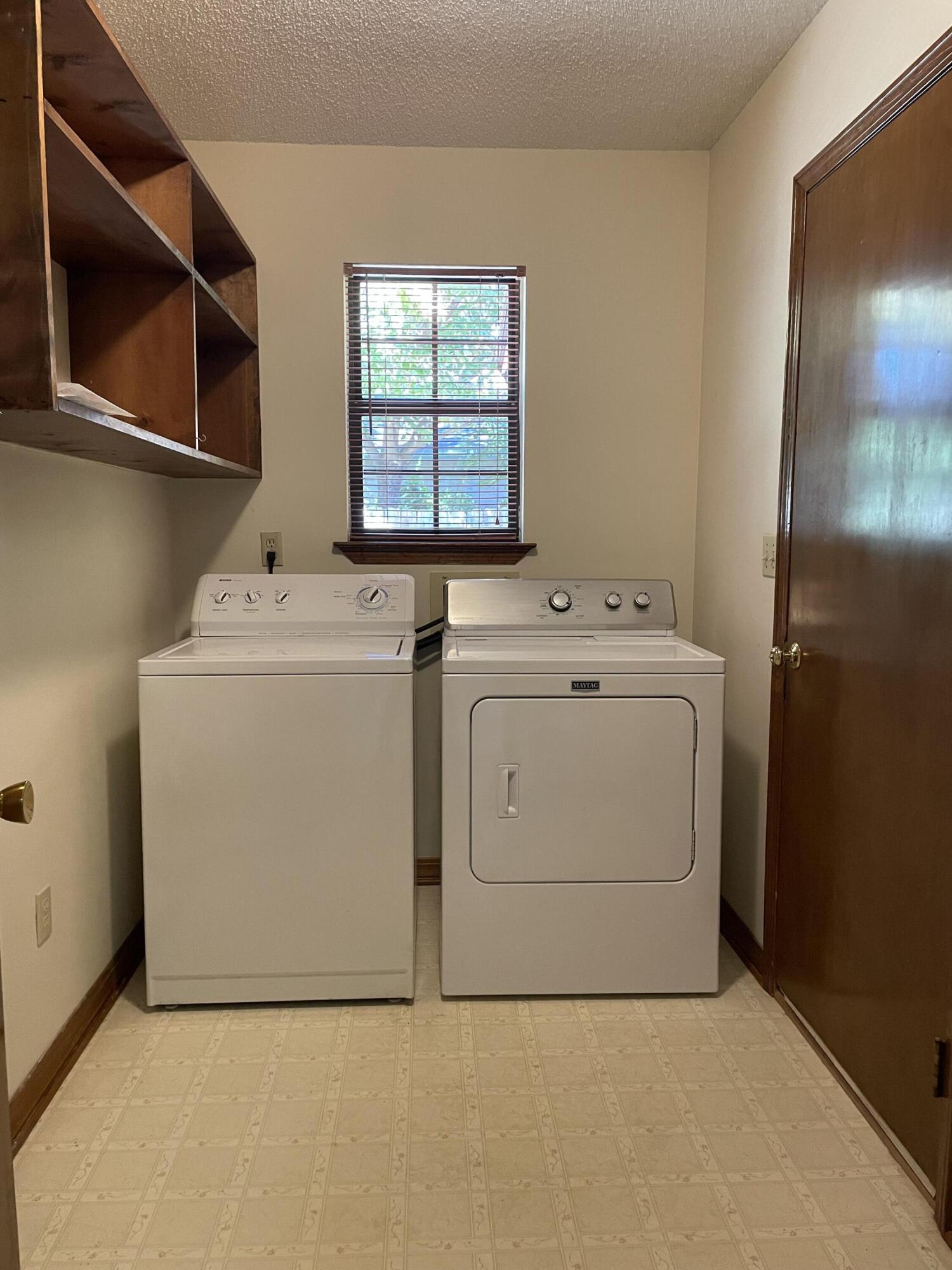 VALPARAISO PINECREST 5 - Residential