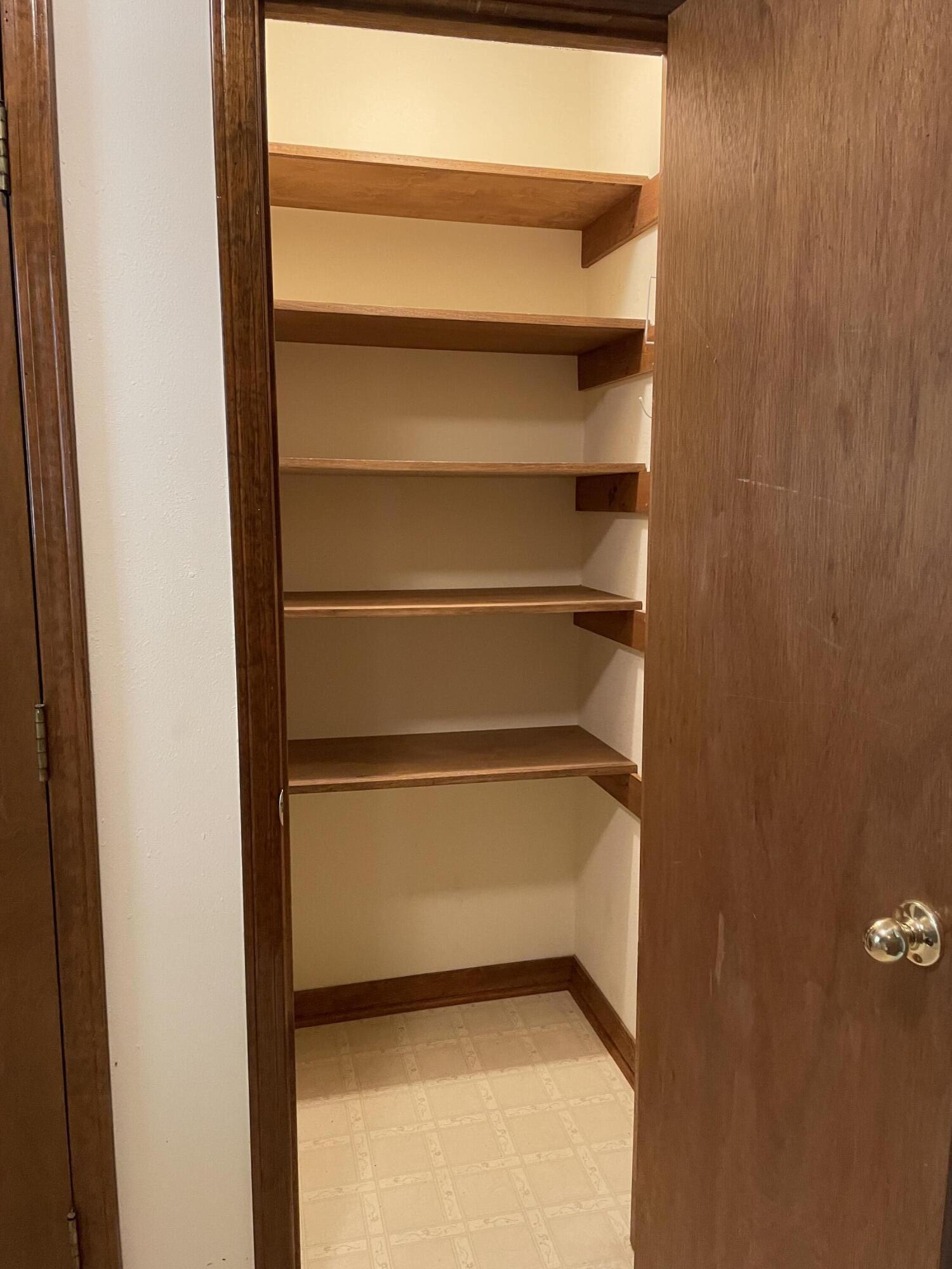 VALPARAISO PINECREST 5 - Residential