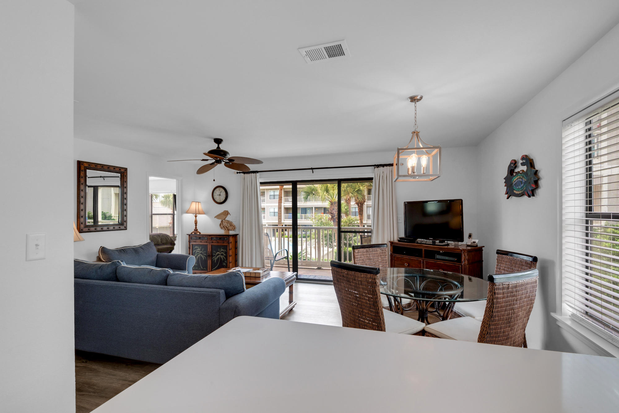 BEACHWOOD VILLAS CONDO - Residential