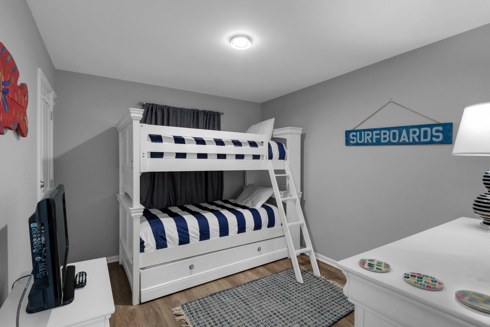 BEACHWOOD VILLAS CONDO - Residential