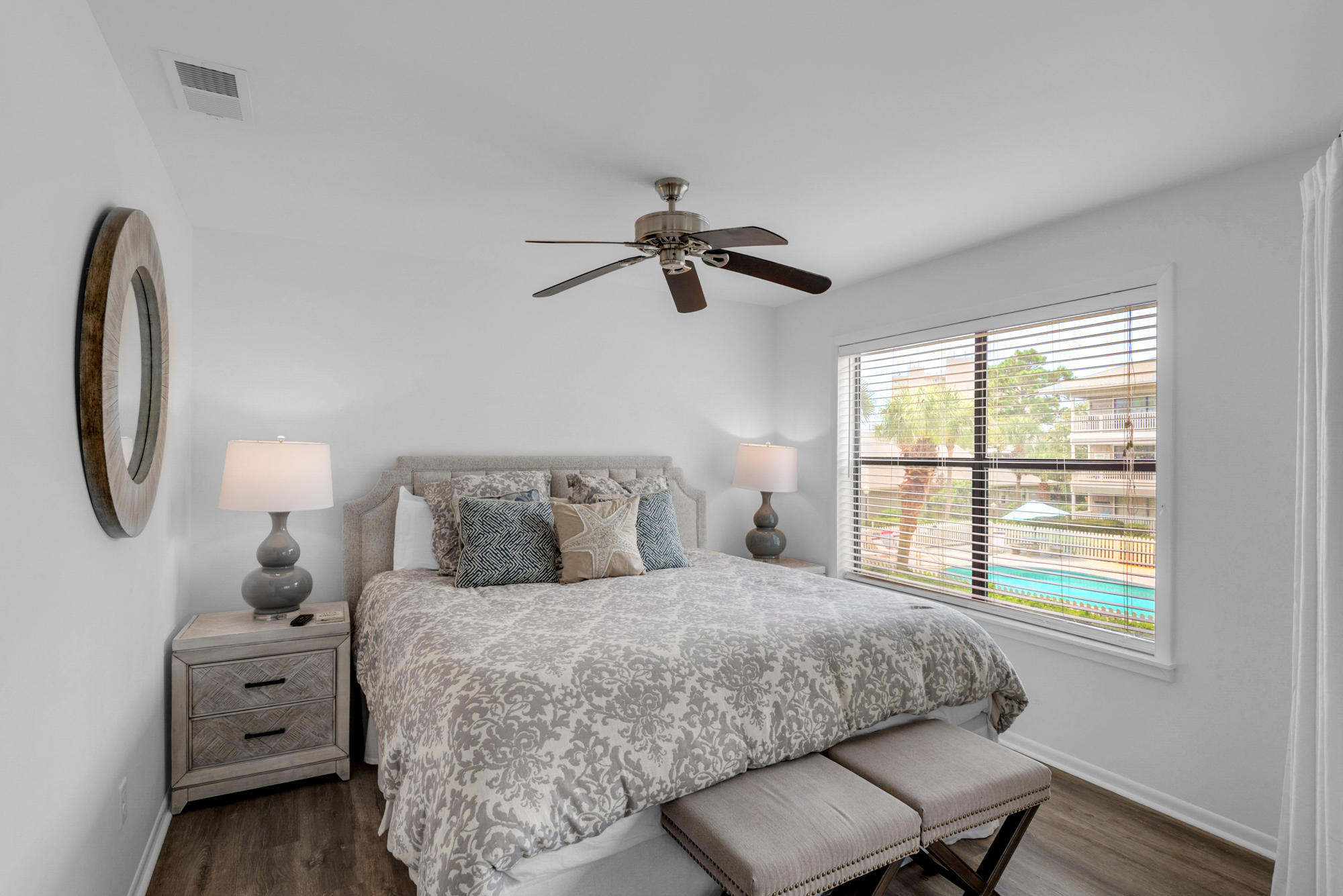 BEACHWOOD VILLAS CONDO - Residential