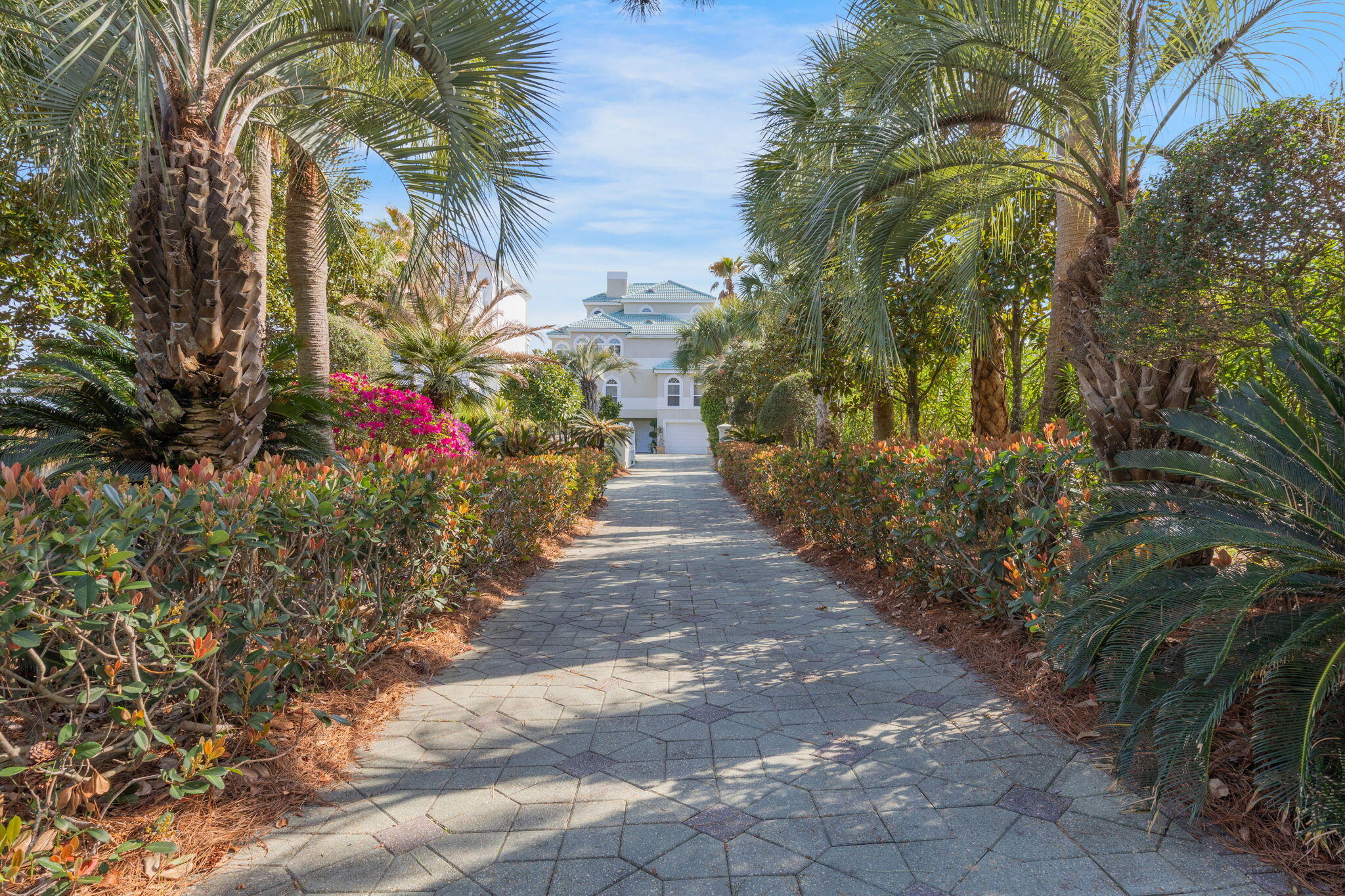 SECLUSION DUNES - Residential