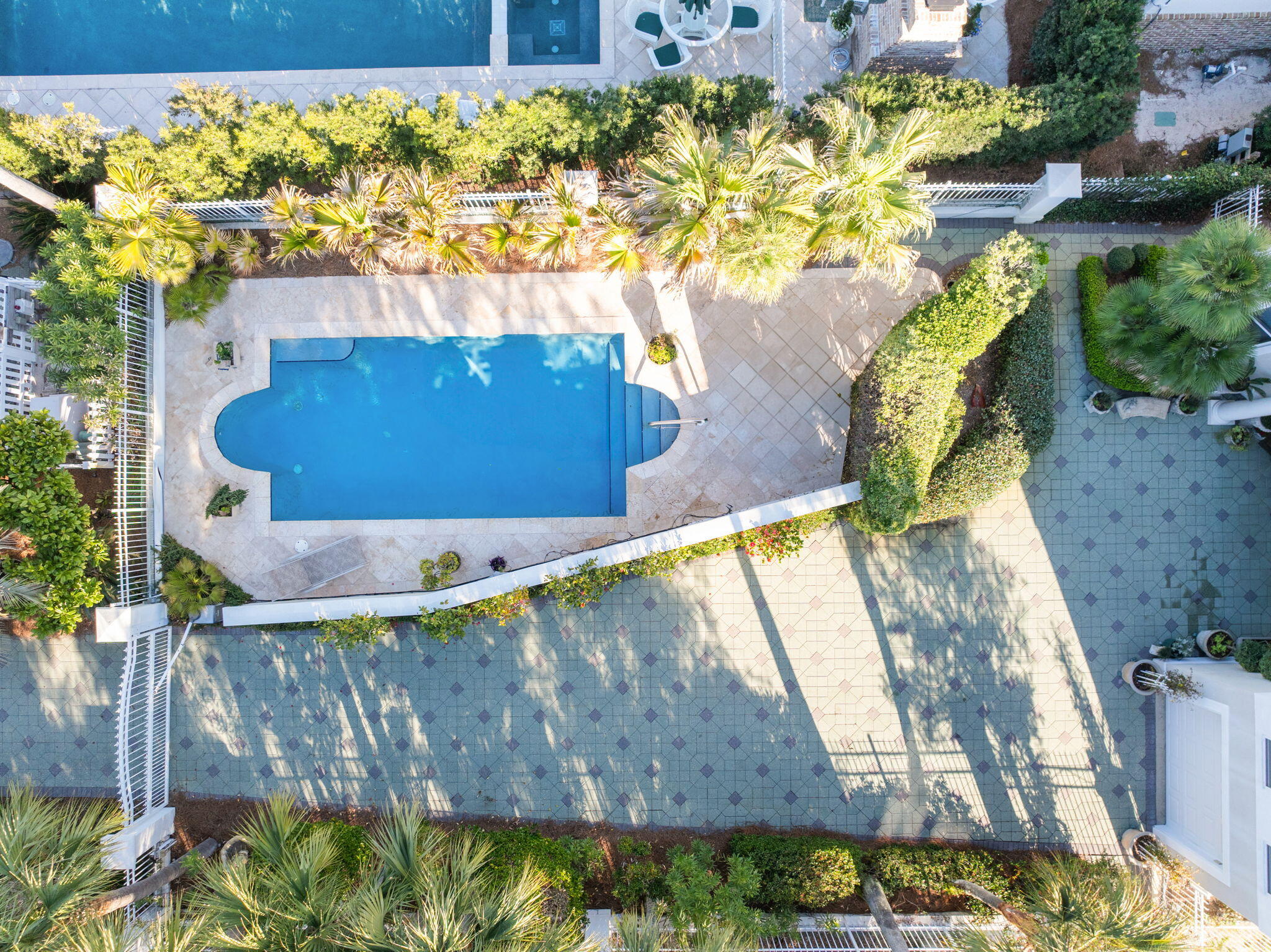SECLUSION DUNES - Residential