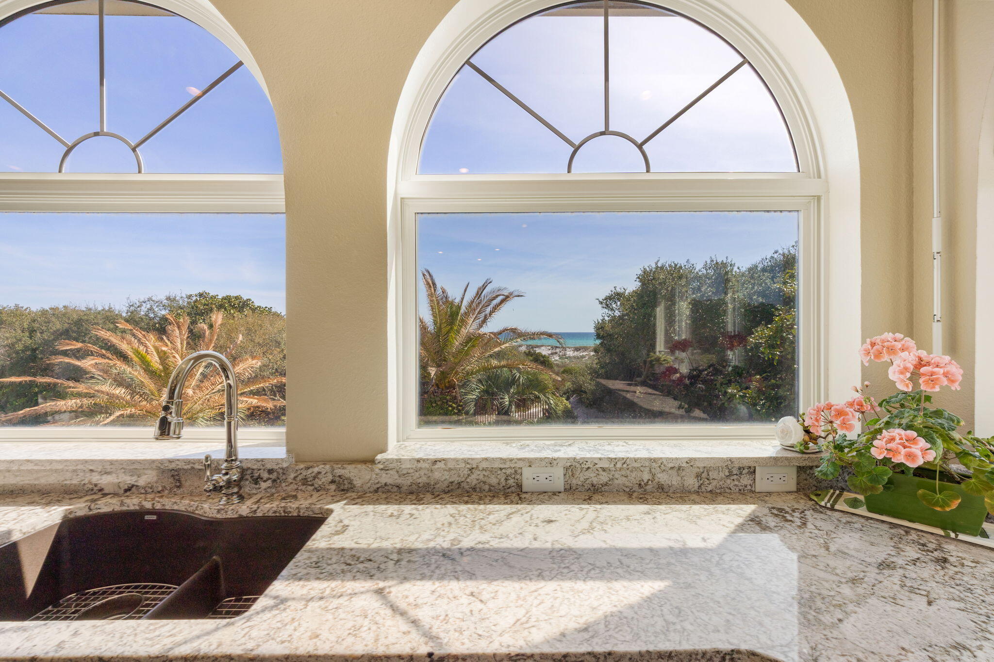 SECLUSION DUNES - Residential