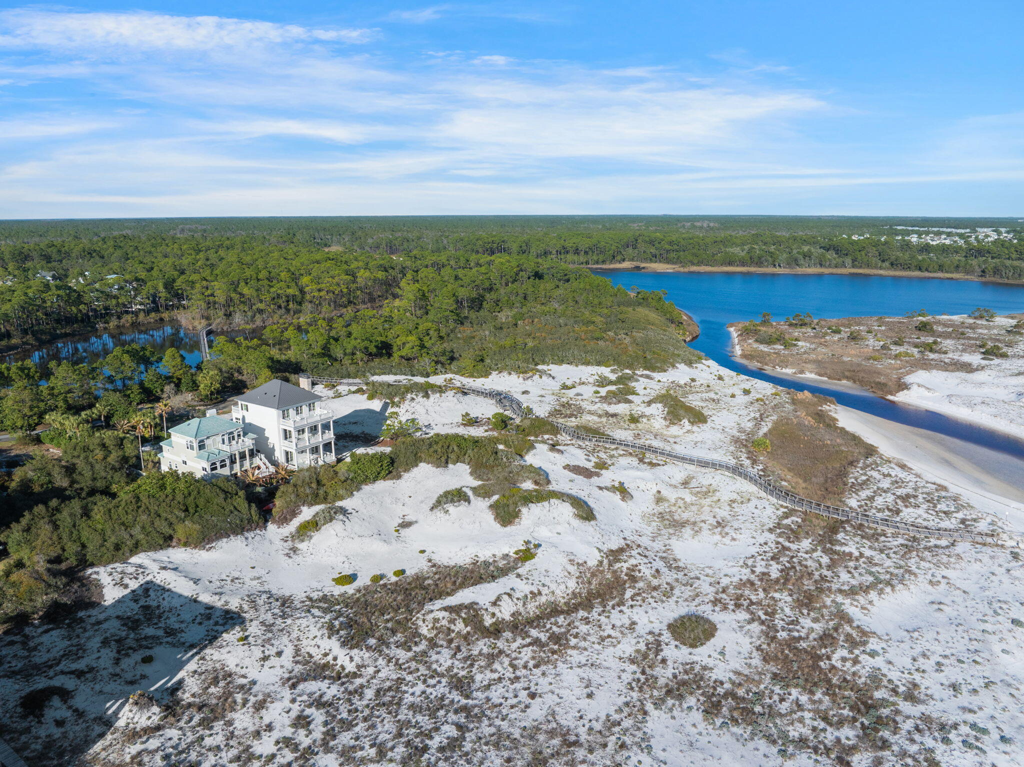 SECLUSION DUNES - Residential