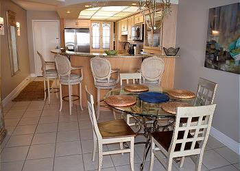 EL MATADOR CONDO - Residential