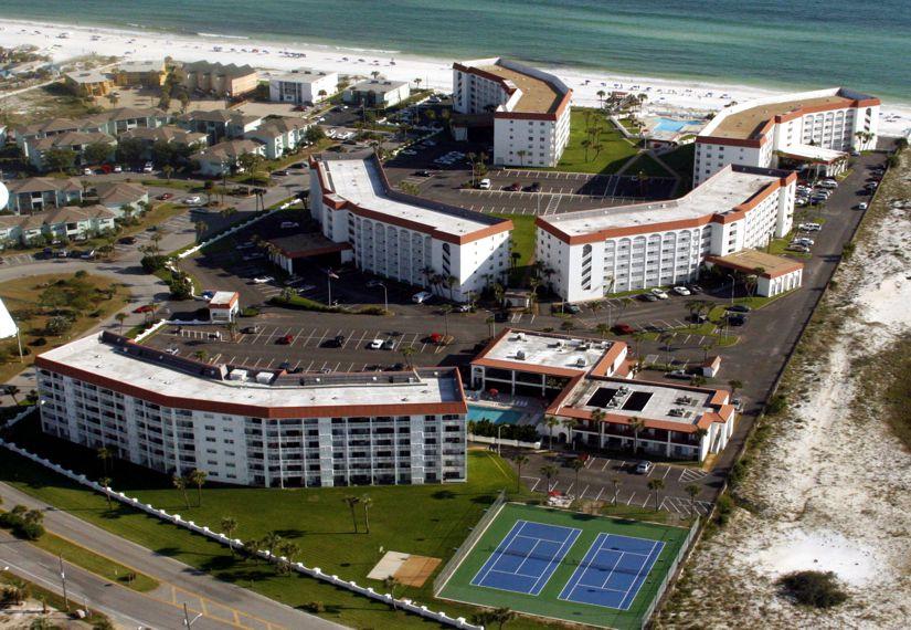 EL MATADOR CONDO - Residential