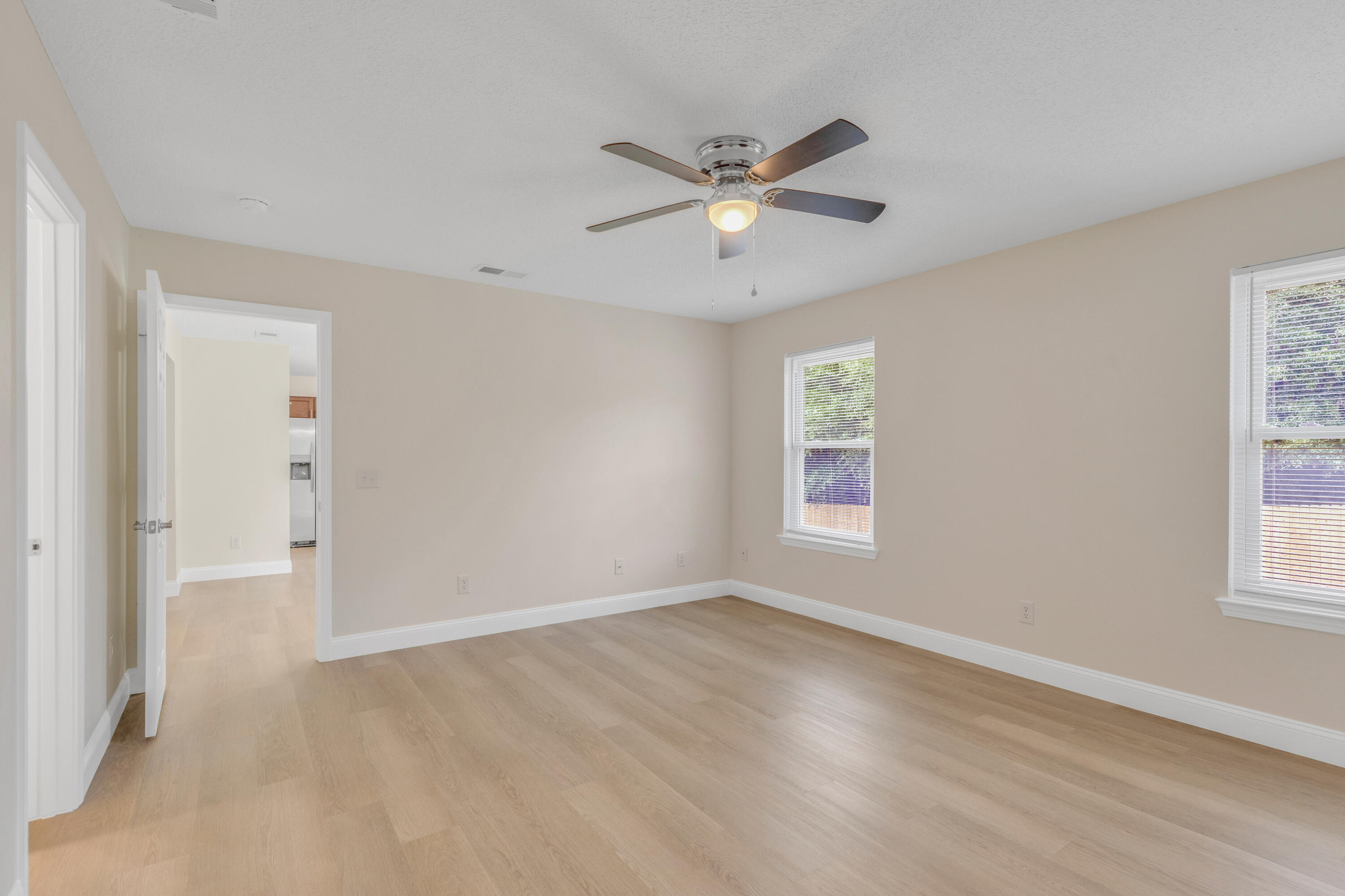 COUNTRYVIEW ESTATES 9TH ADDN - Residential