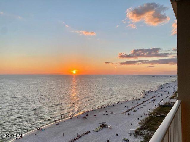 GRANDVIEW EAST - Residential