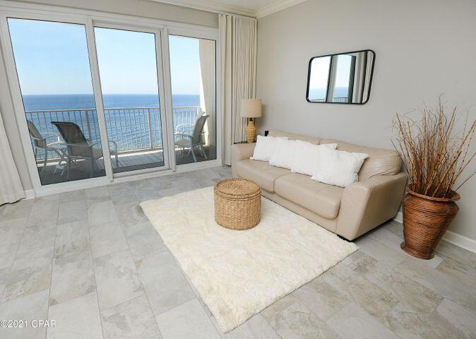 GRANDVIEW EAST - Residential