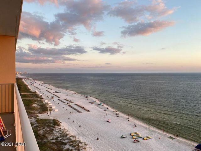 GRANDVIEW EAST - Residential