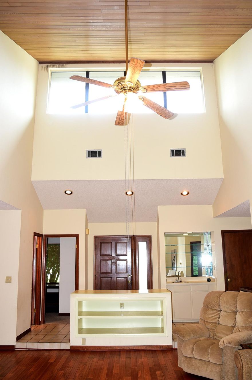 Well maintained Townhouse close to shops, bases and beaches. Unit features nice sized living room & dining area, kitchen with all appliances (ice maker not warranted), spacious bedrooms with two full baths & screened porch to relax and enjoy the views. Master bath has double vanity & garden tub. Sorry NO SMOKING & NO PETS. Any person 18 years or older who plan on occupying the unit must apply separately. Tenants required to carry renter's liability insurance while occupying the unit.