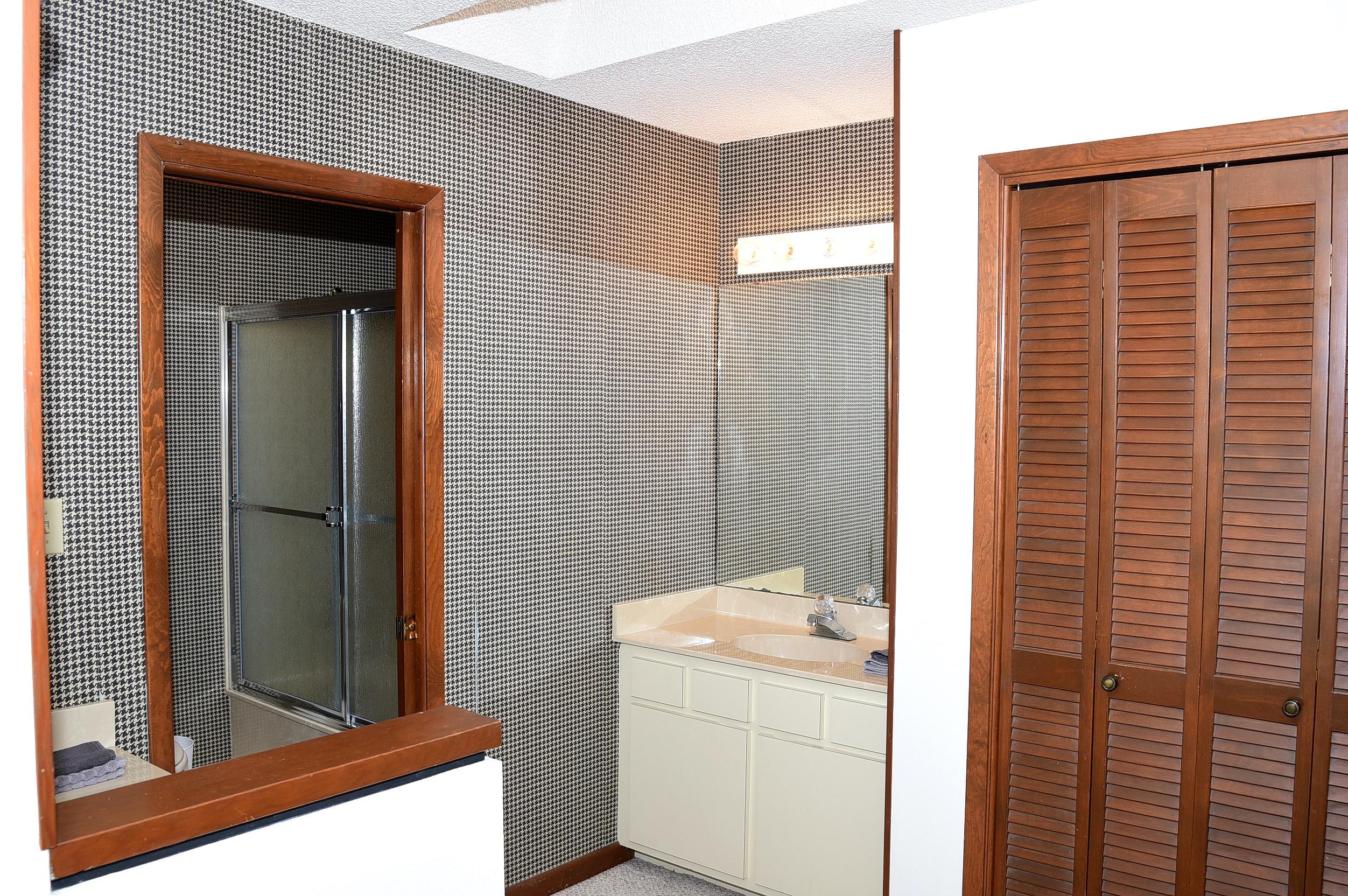 GLENEAGLES - Residential Lease