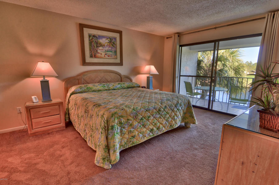 Edgewater Golf Villas V-A - Residential