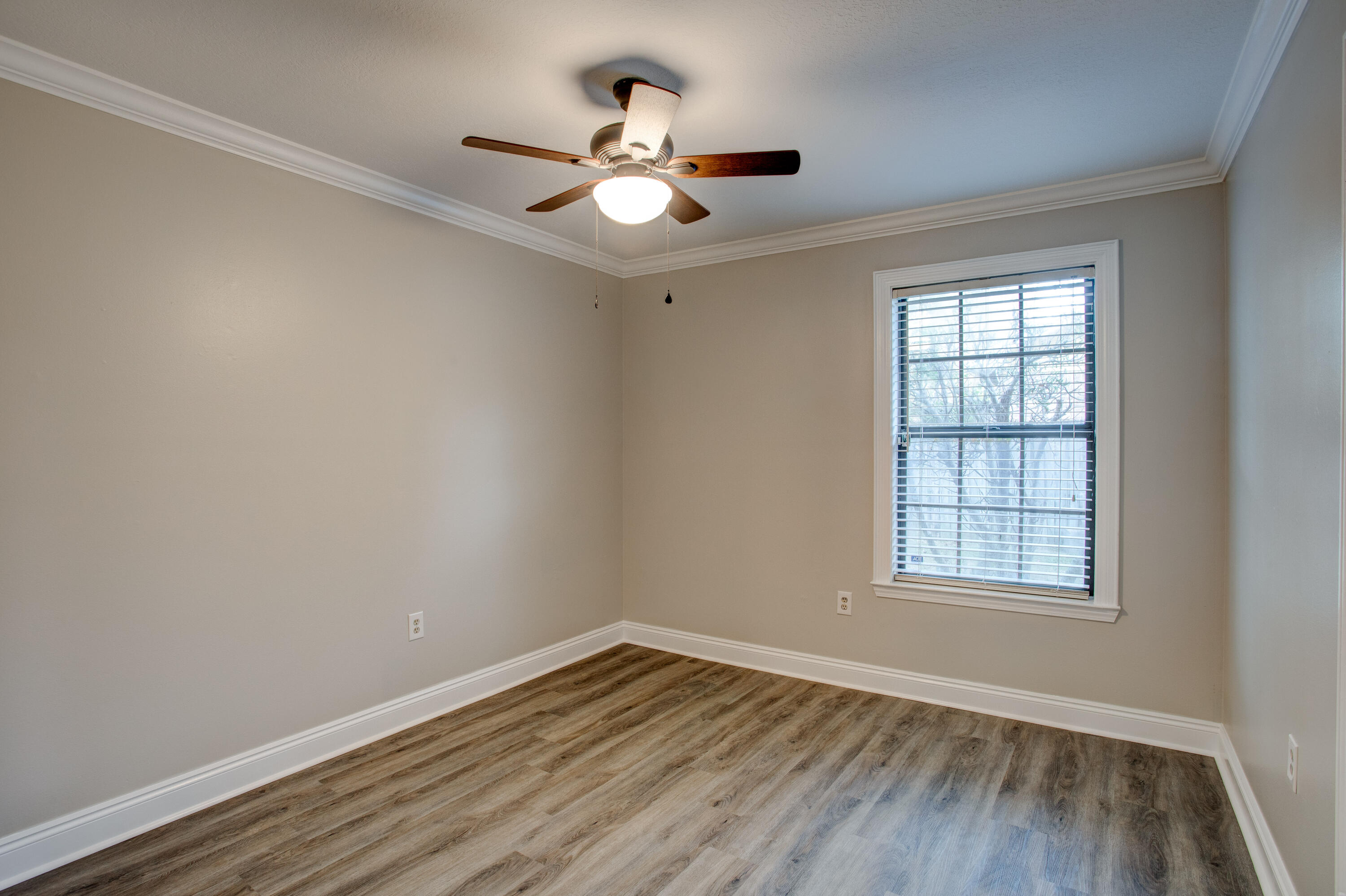 COUNTRYVIEW ESTATES 1ST ADDN - Residential