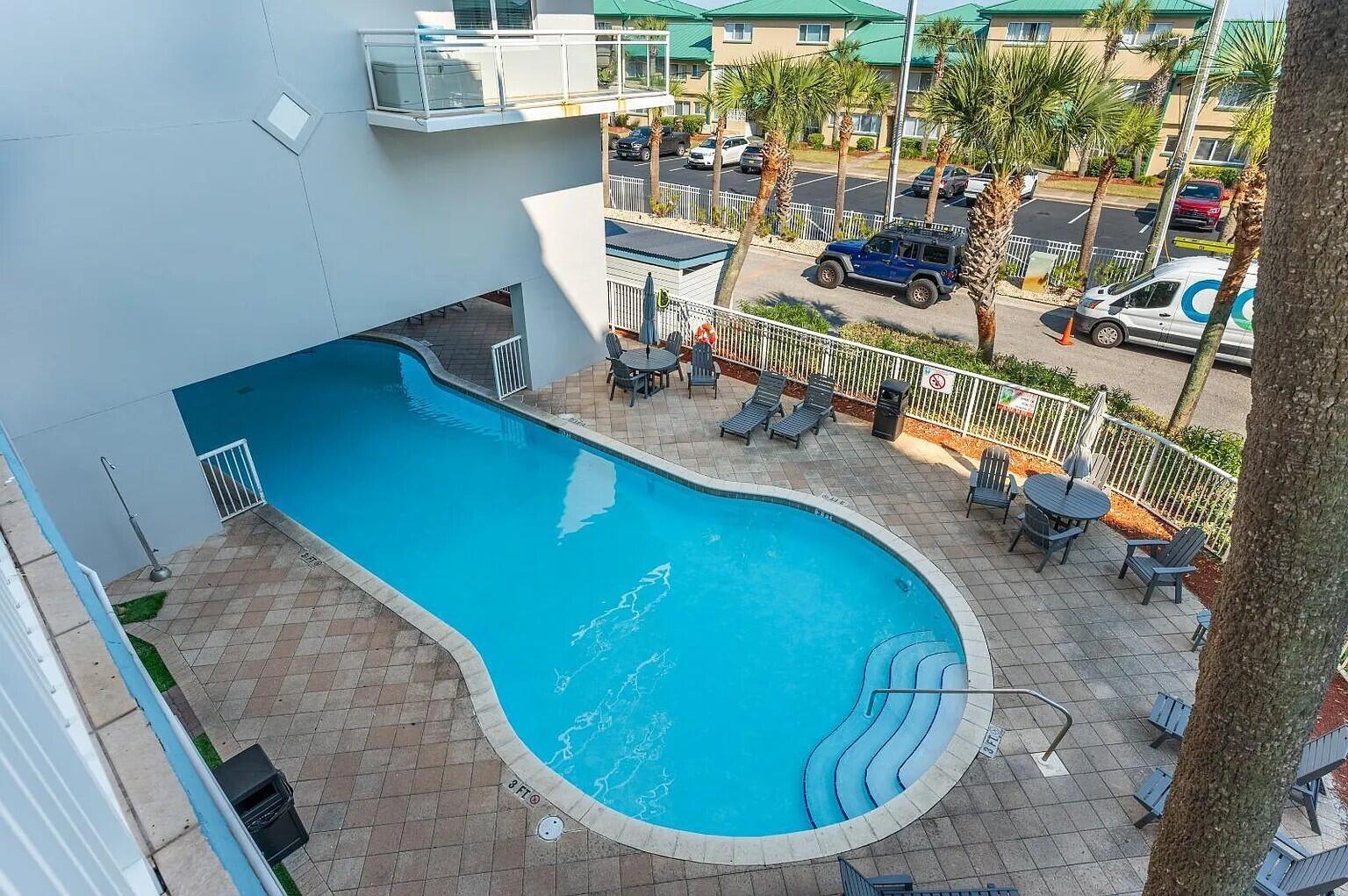 DESTIN WEST GULFSIDE VILLAS - Residential