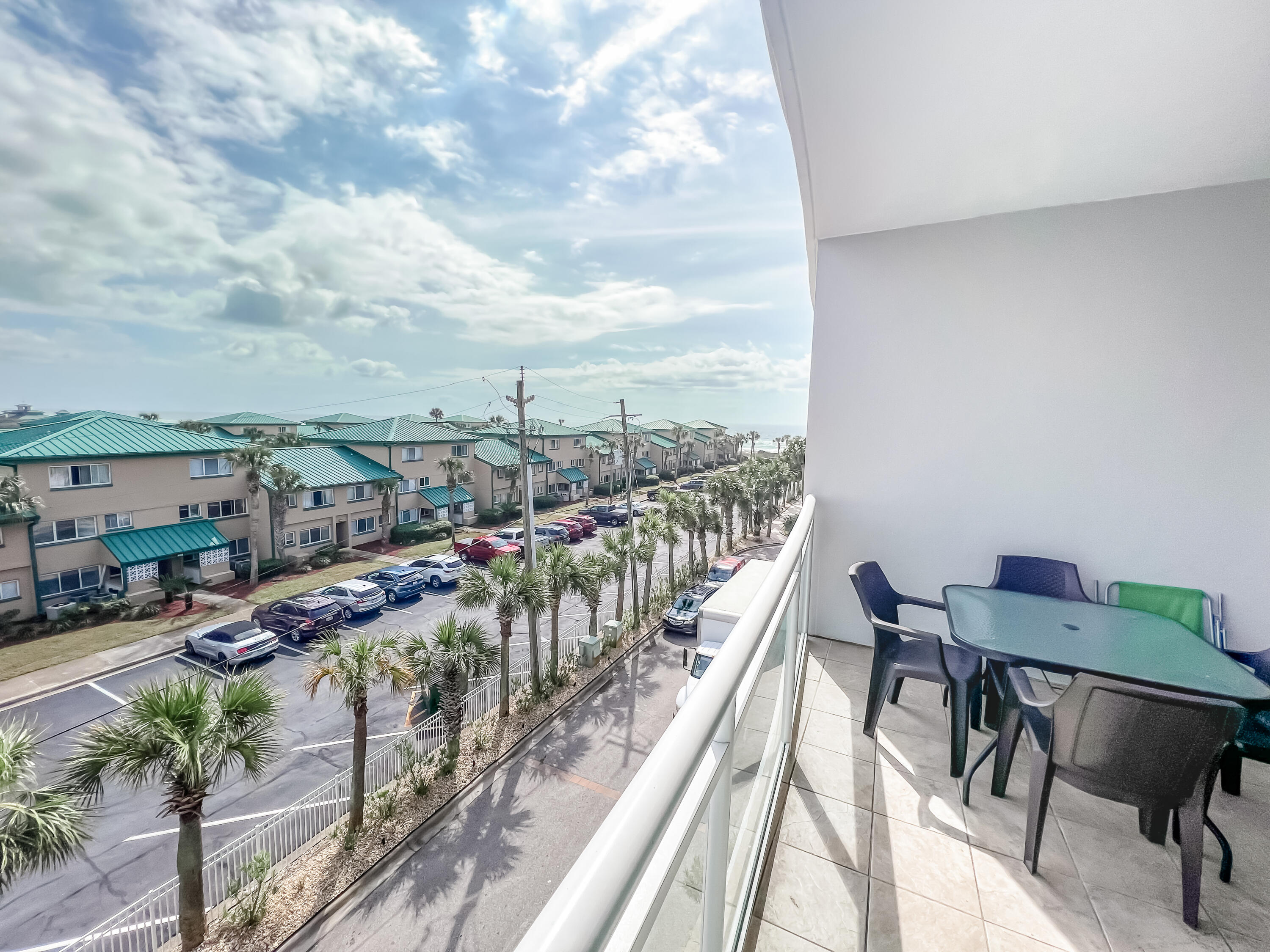 DESTIN WEST GULFSIDE VILLAS - Residential