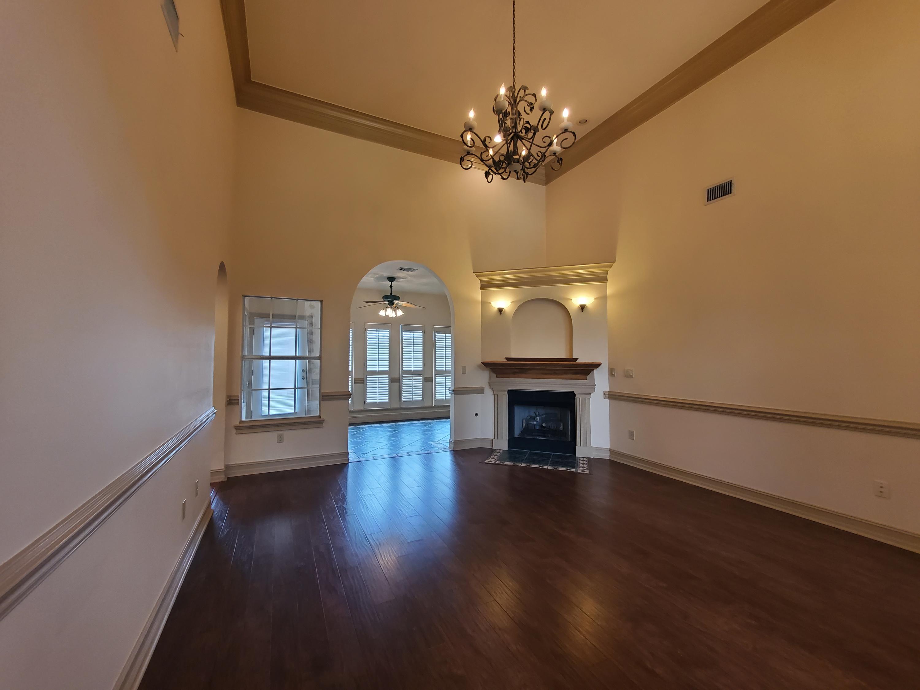 RIVERCHASE S/D PH 2 - Residential Lease