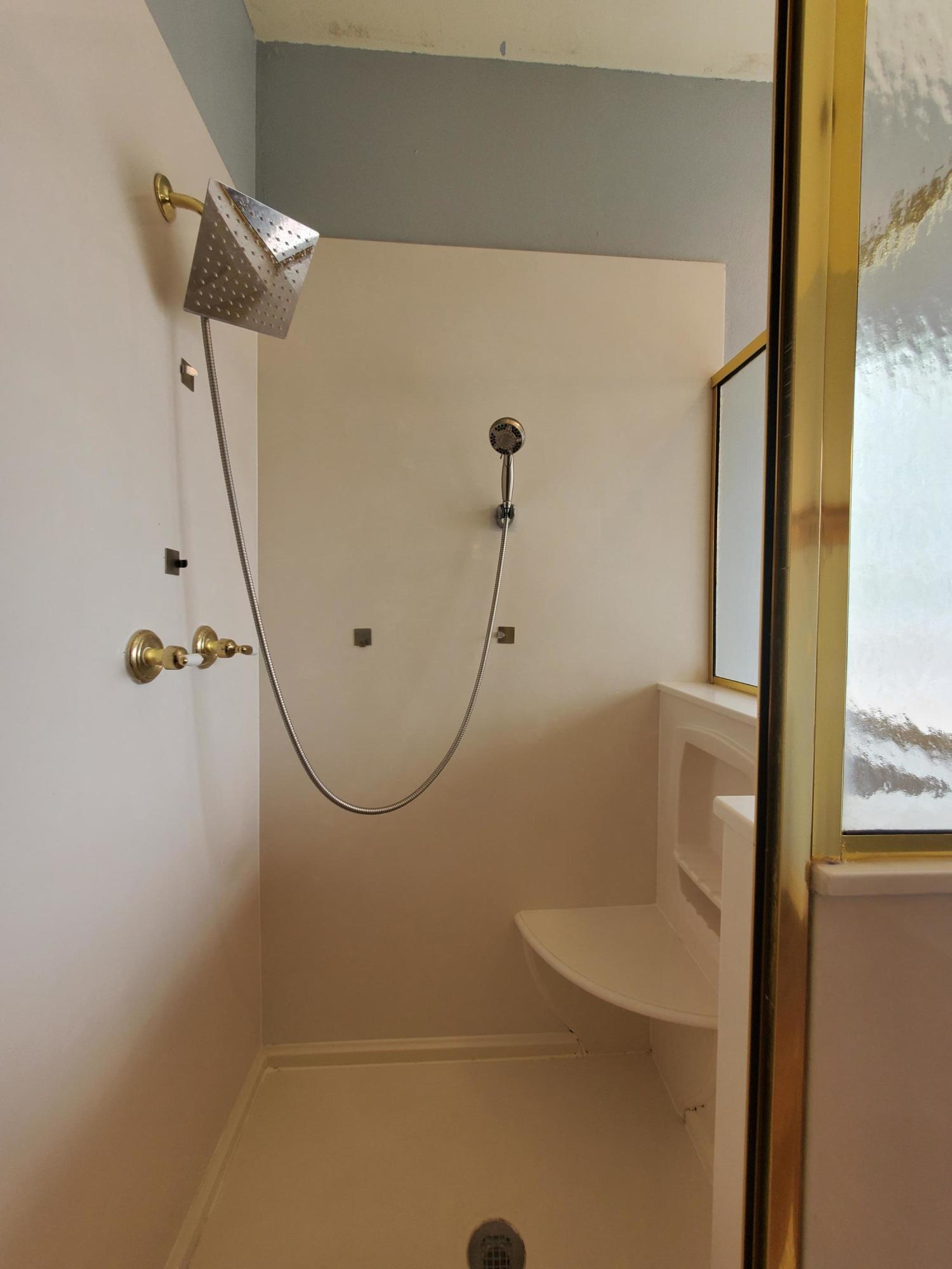 RIVERCHASE S/D PH 2 - Residential Lease