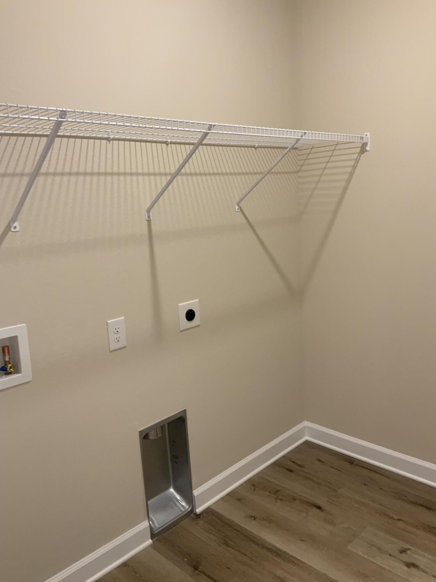 LAUREL OAKS S/D - Residential