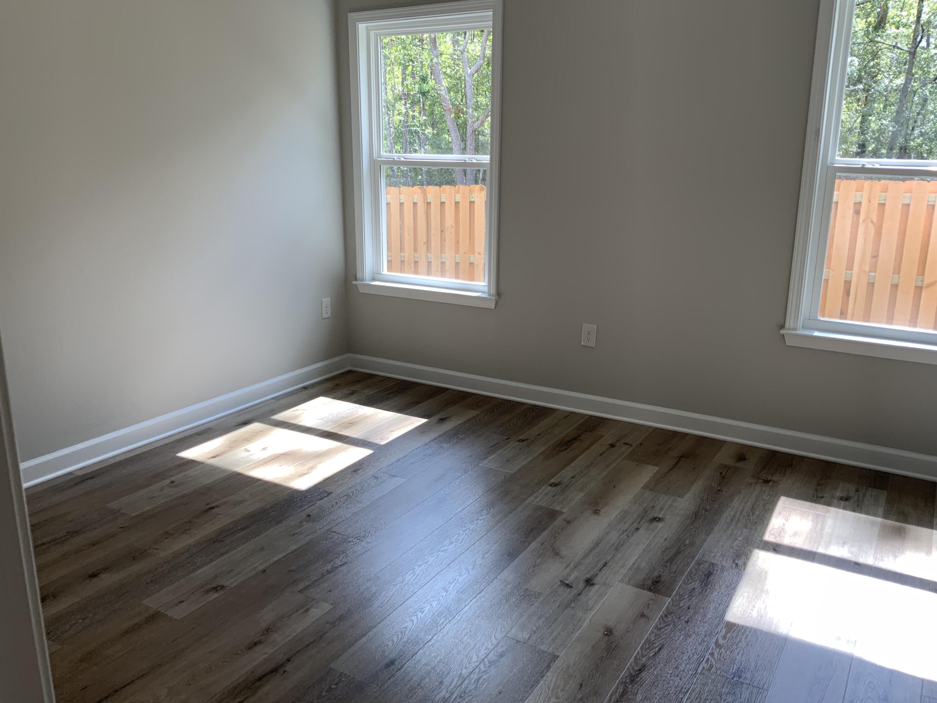 LAUREL OAKS S/D - Residential