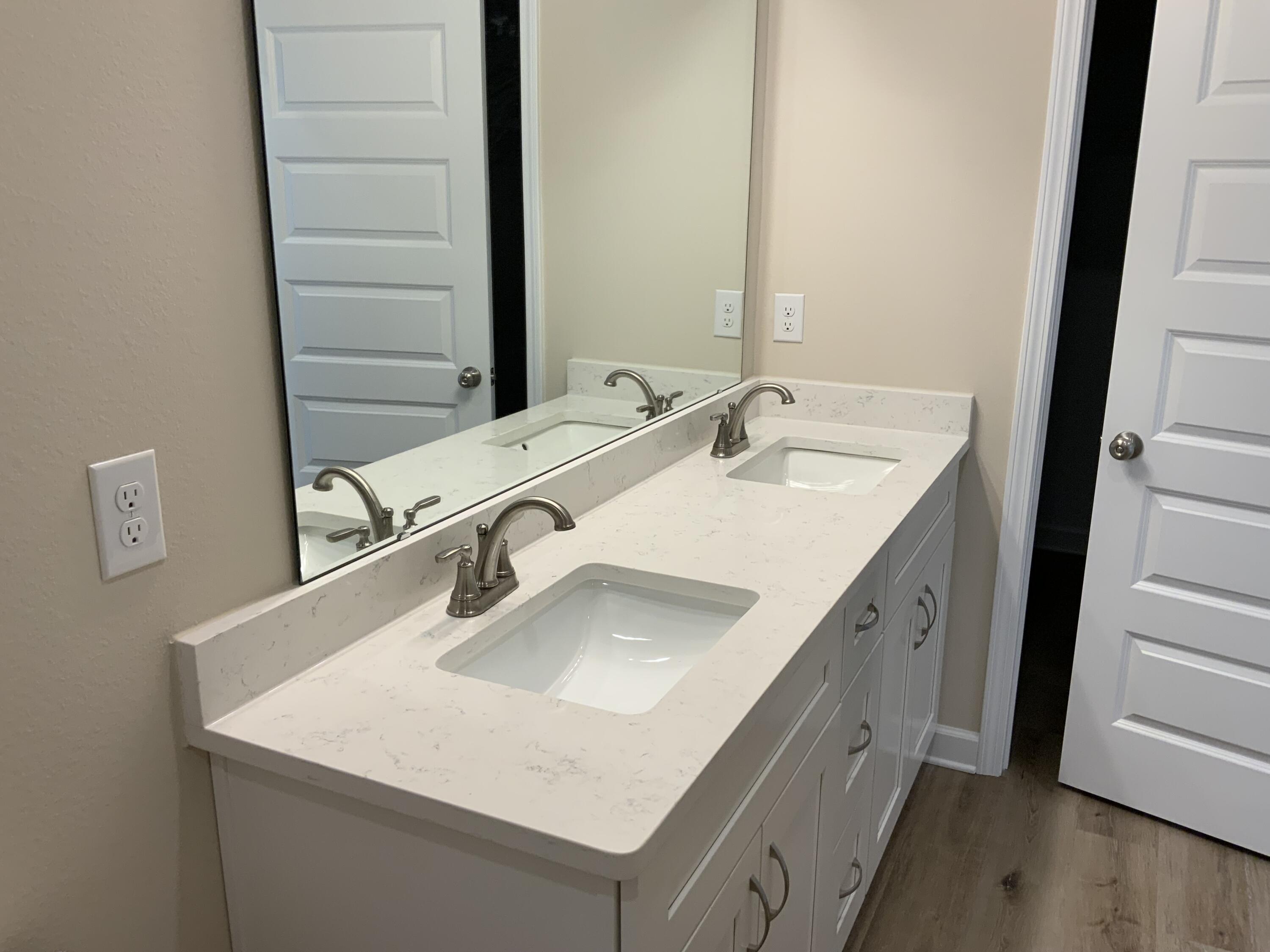 LAUREL OAKS S/D - Residential